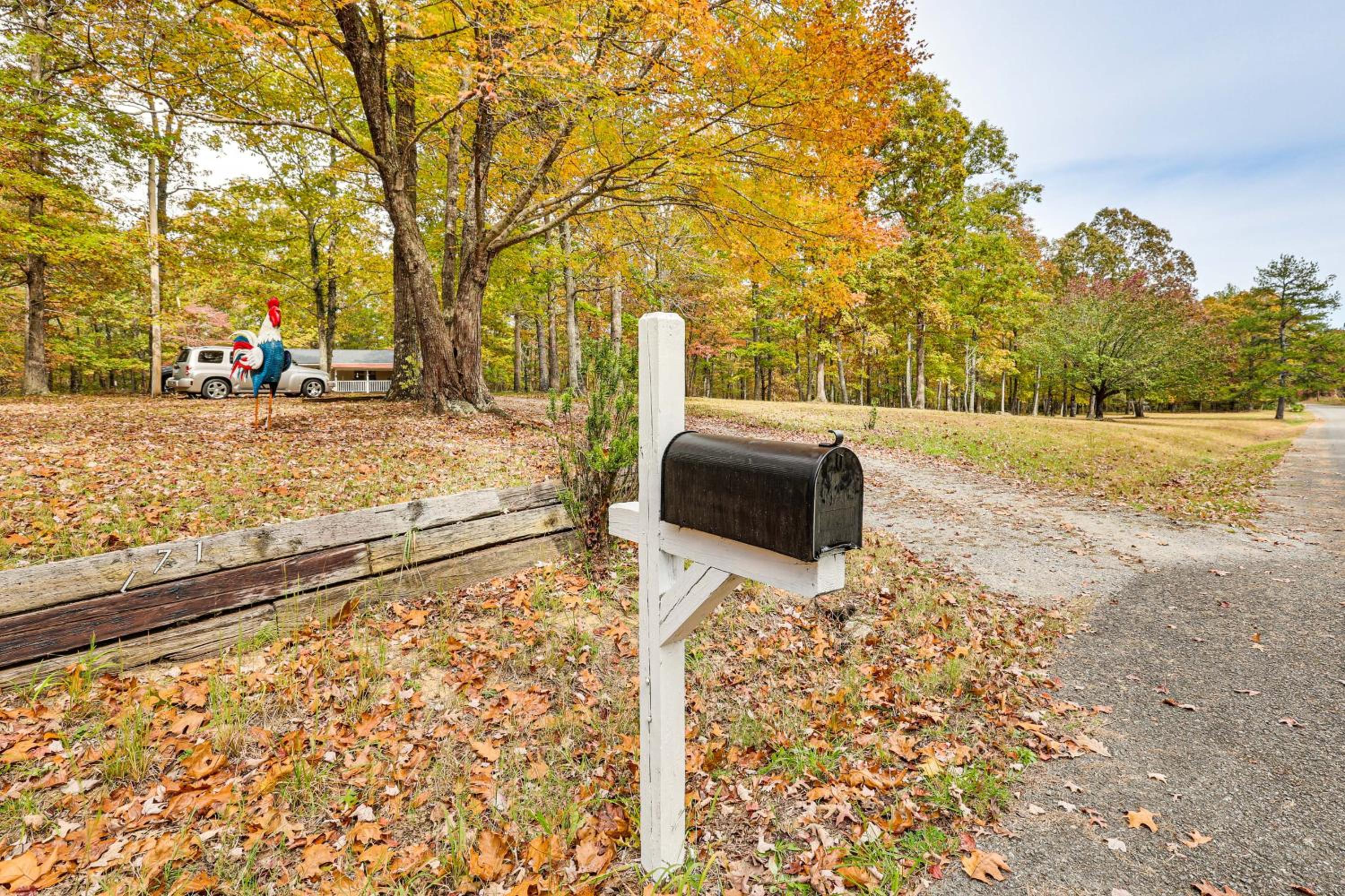 Families Welcome! Home with Fire Pit in Soddy-Daisy