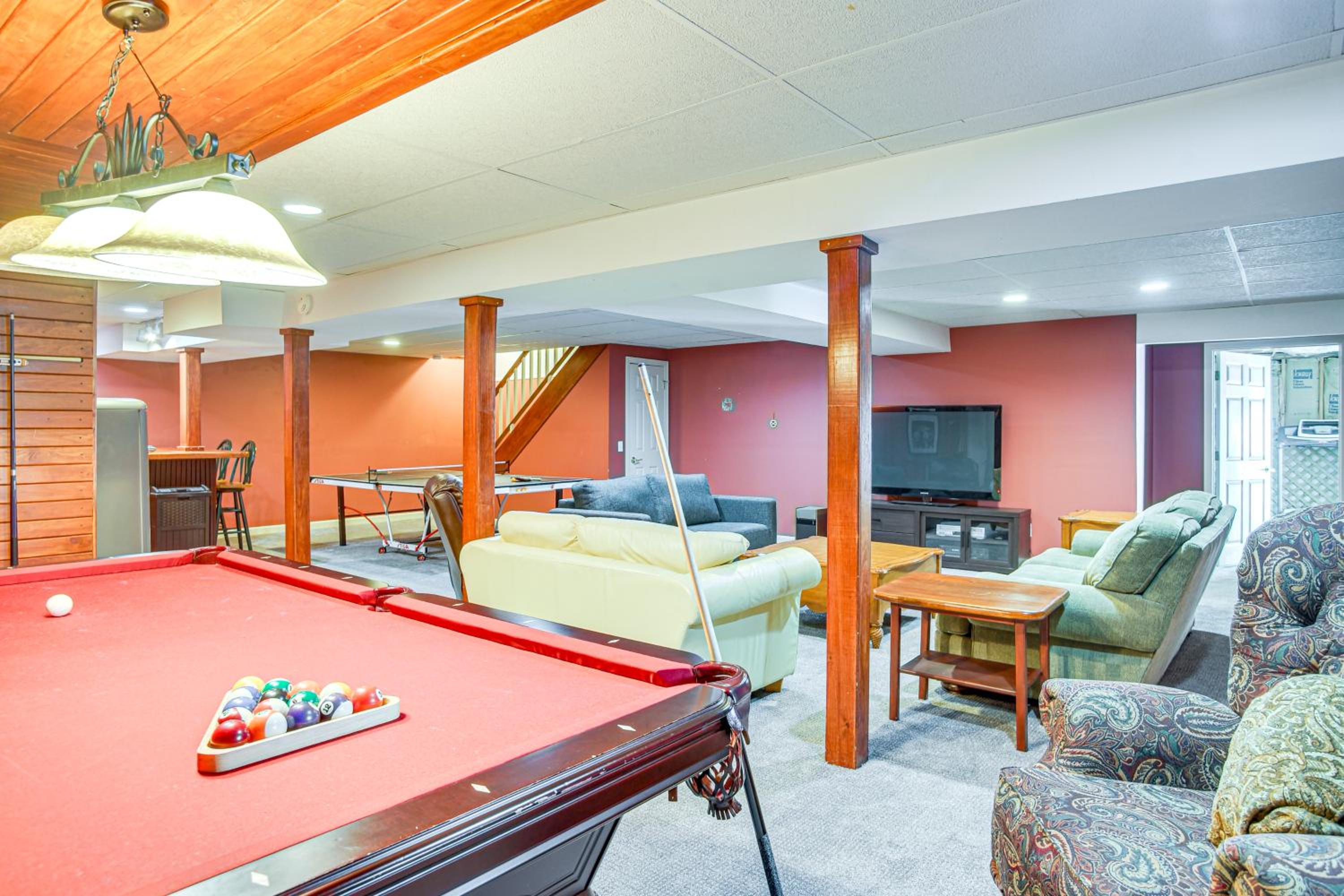 3 Mi to Megansett Beach Home with Pool and Game Room