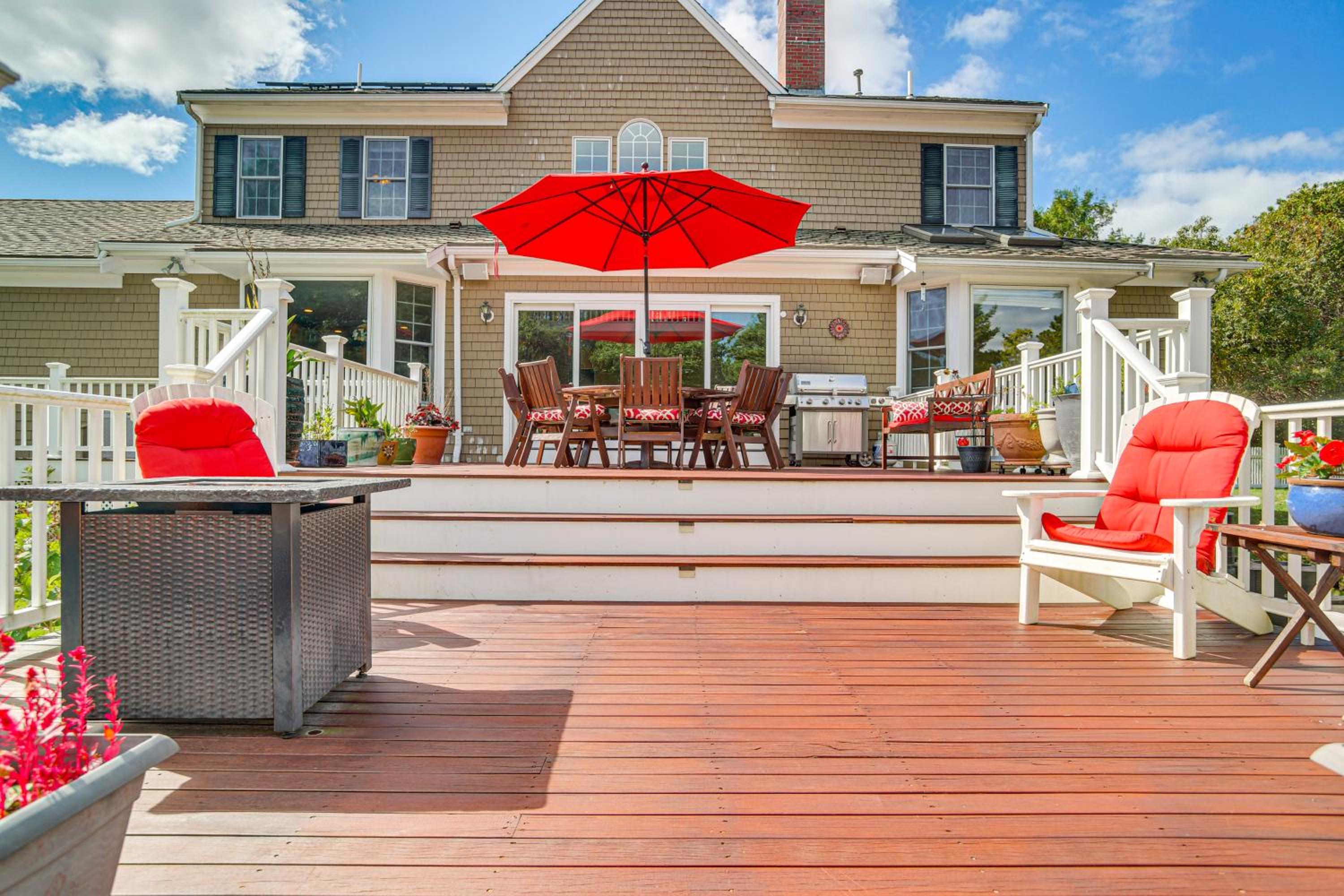 3 Mi to Megansett Beach Home with Pool and Game Room