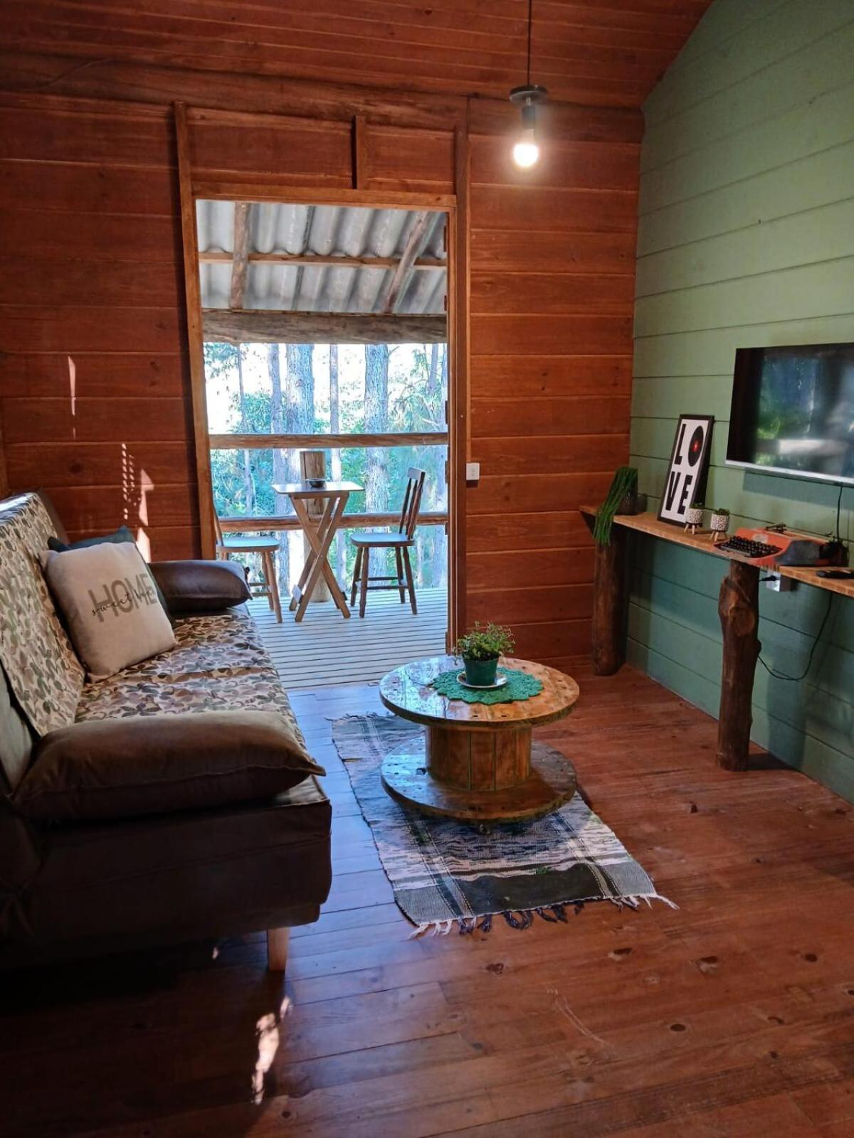 Cabana Beija Flor, a nest in nature