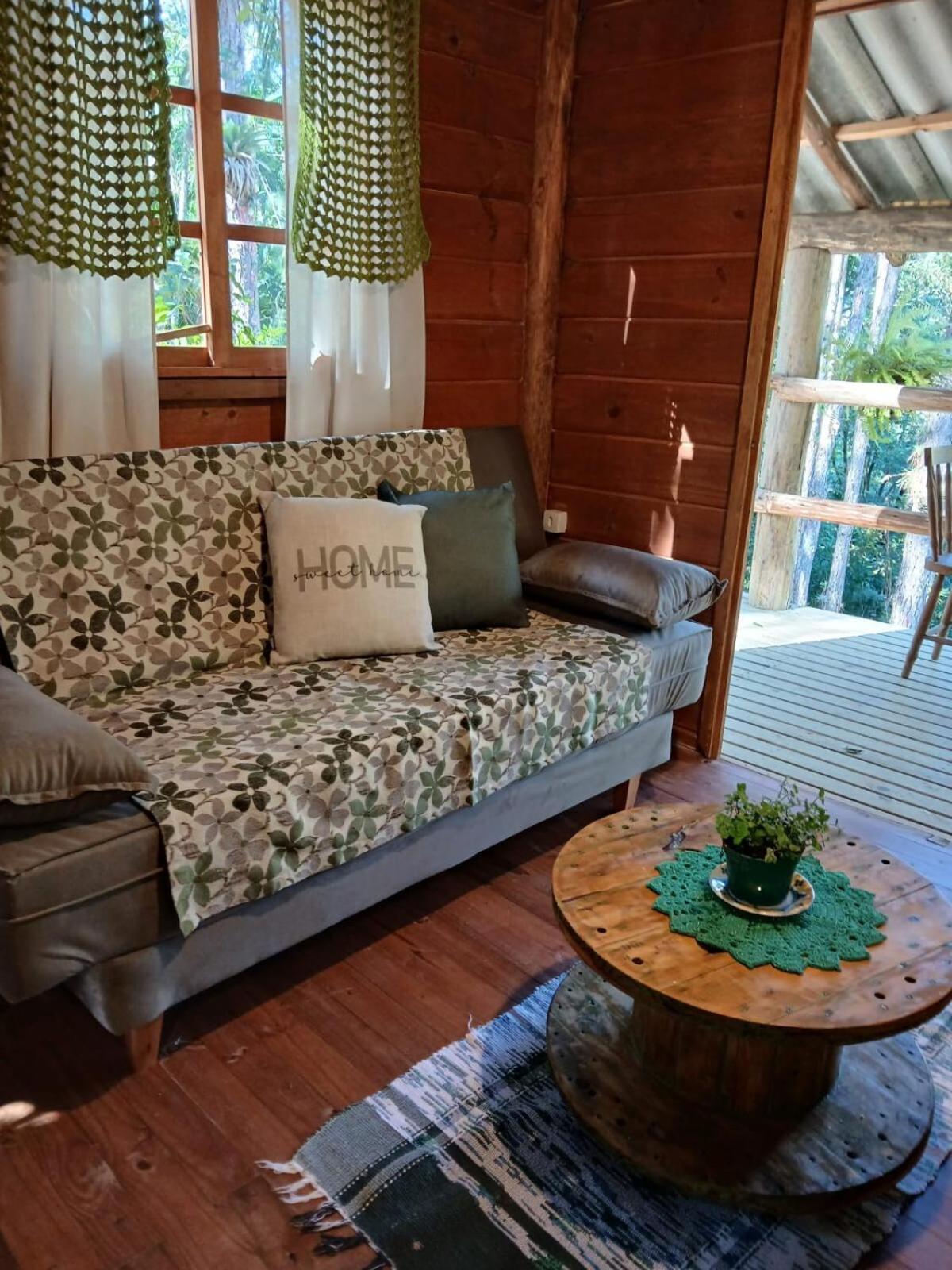 Cabana Beija Flor, a nest in nature
