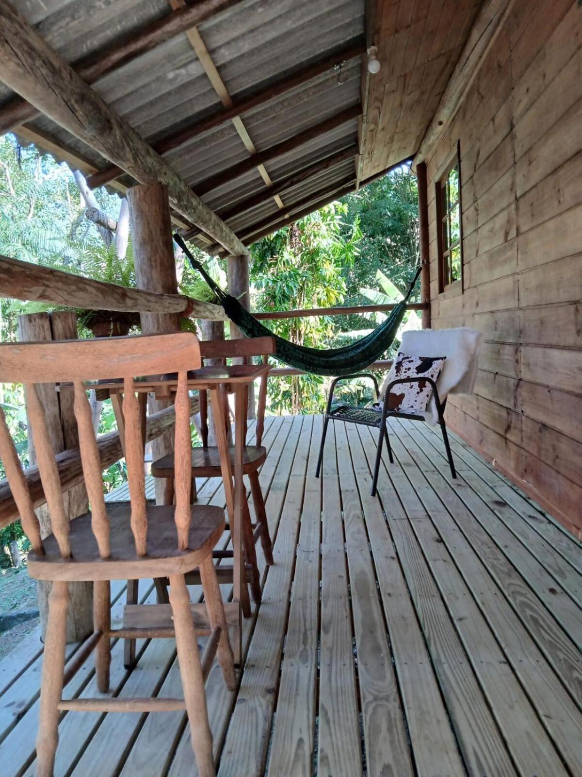 Cabana Beija Flor, a nest in nature