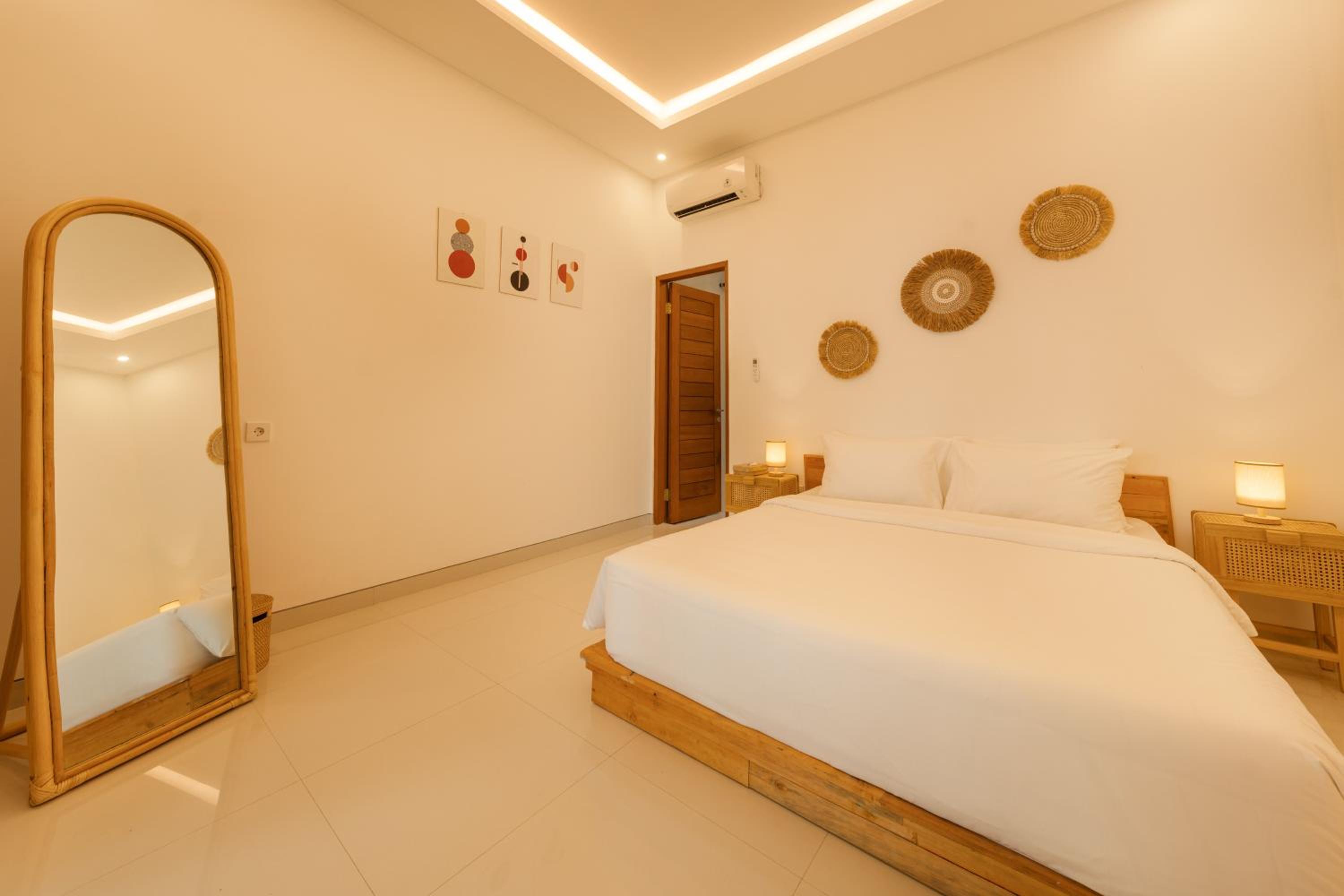 Charming 2BR Villa Pool Escape in Munggu