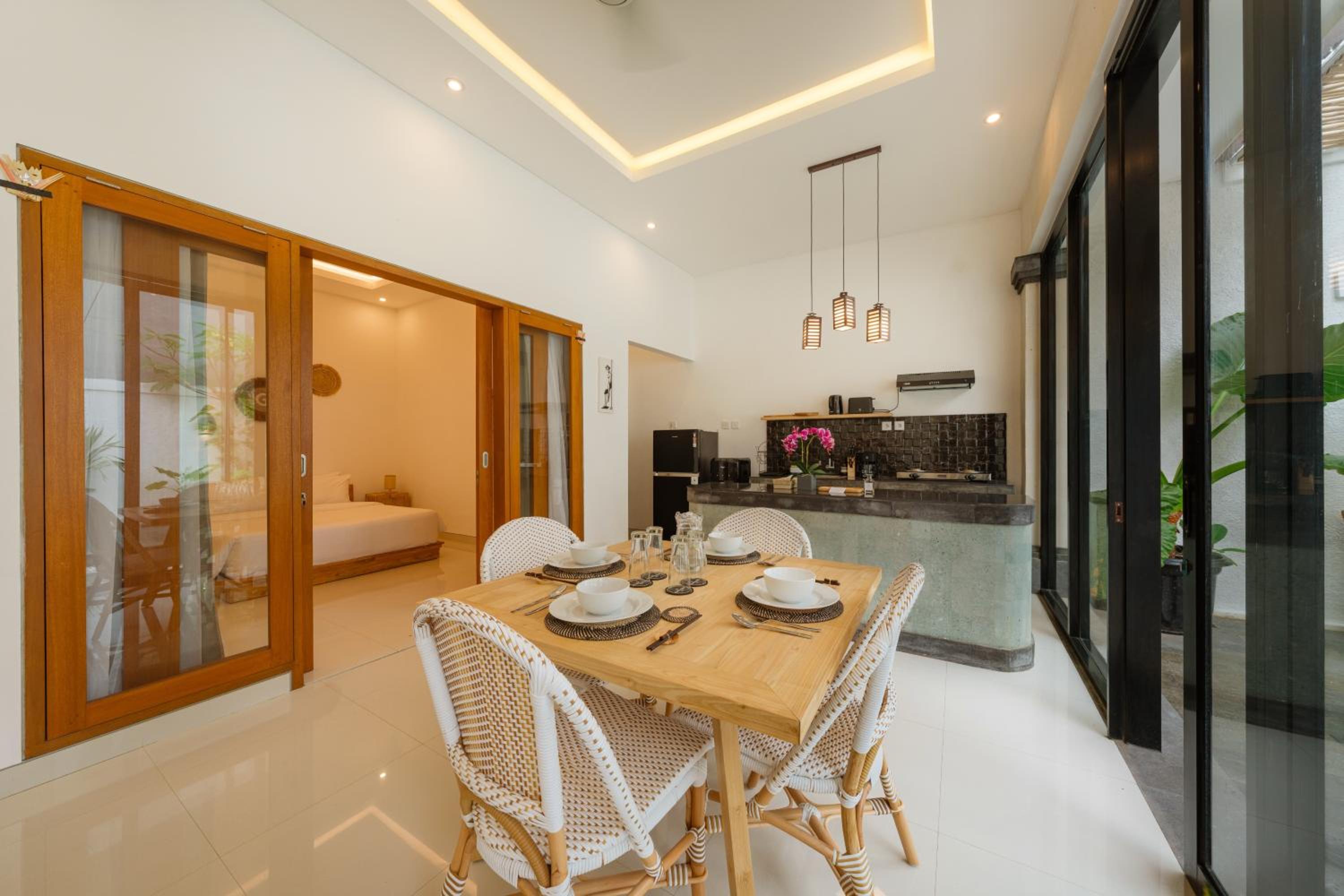 Charming 2BR Villa Pool Escape in Munggu