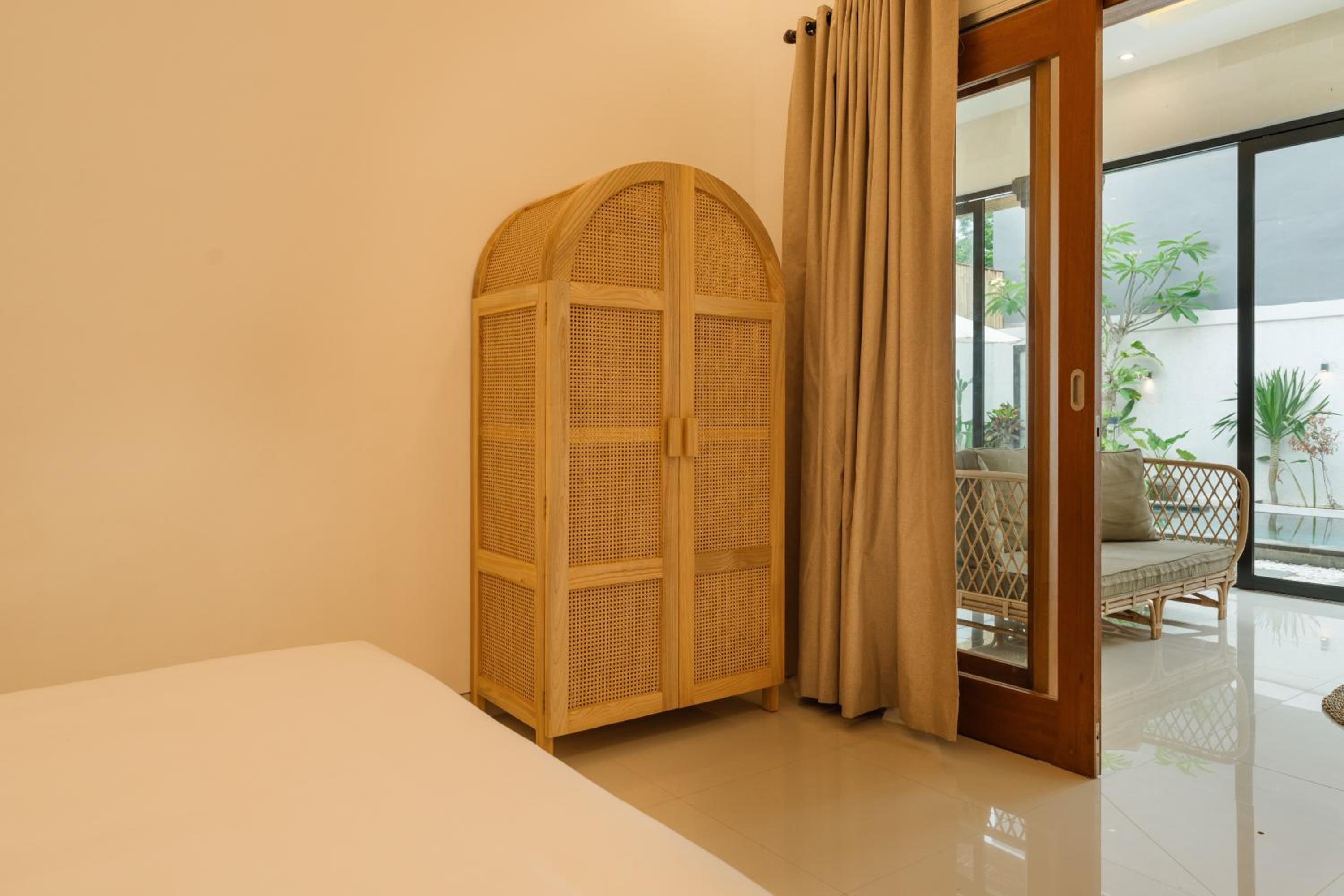 Charming 2BR Villa Pool Escape in Munggu