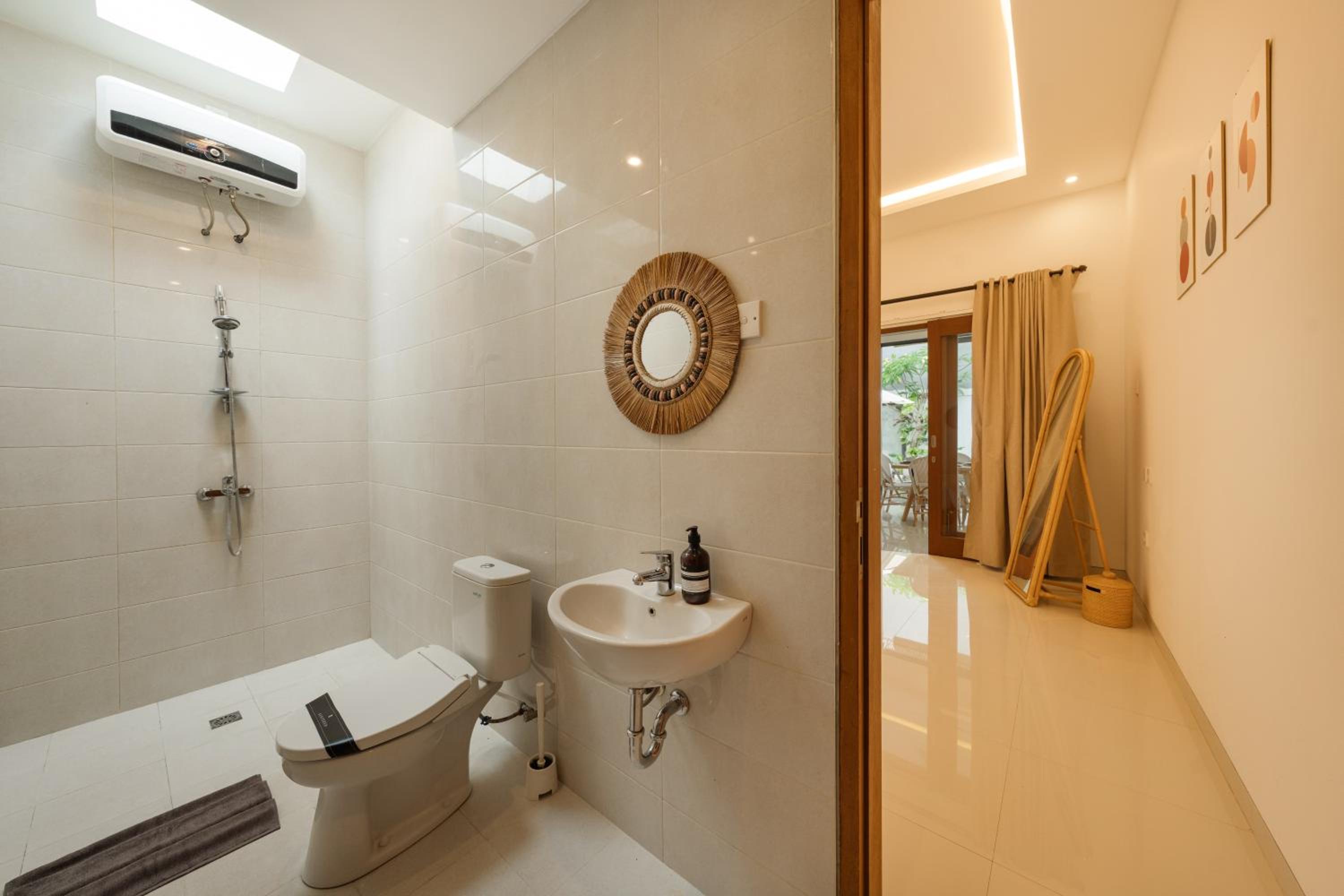 Charming 2BR Villa Pool Escape in Munggu