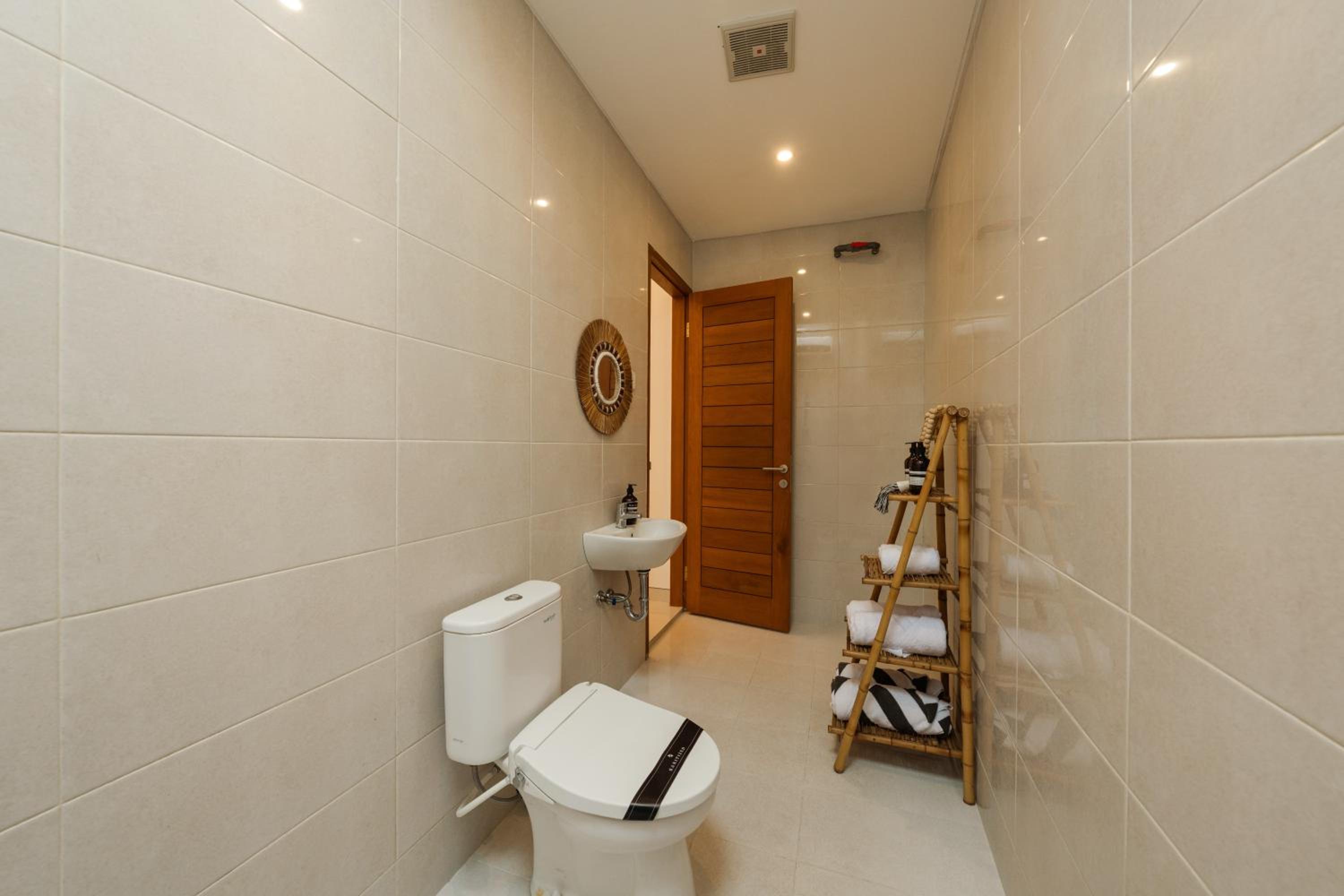 Charming 2BR Villa Pool Escape in Munggu