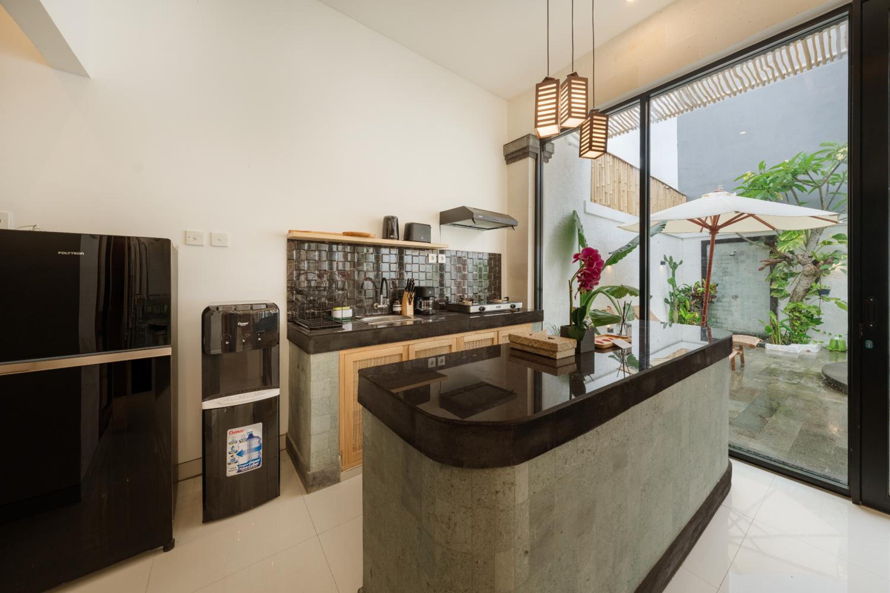 Charming 2BR Villa Pool Escape in Munggu