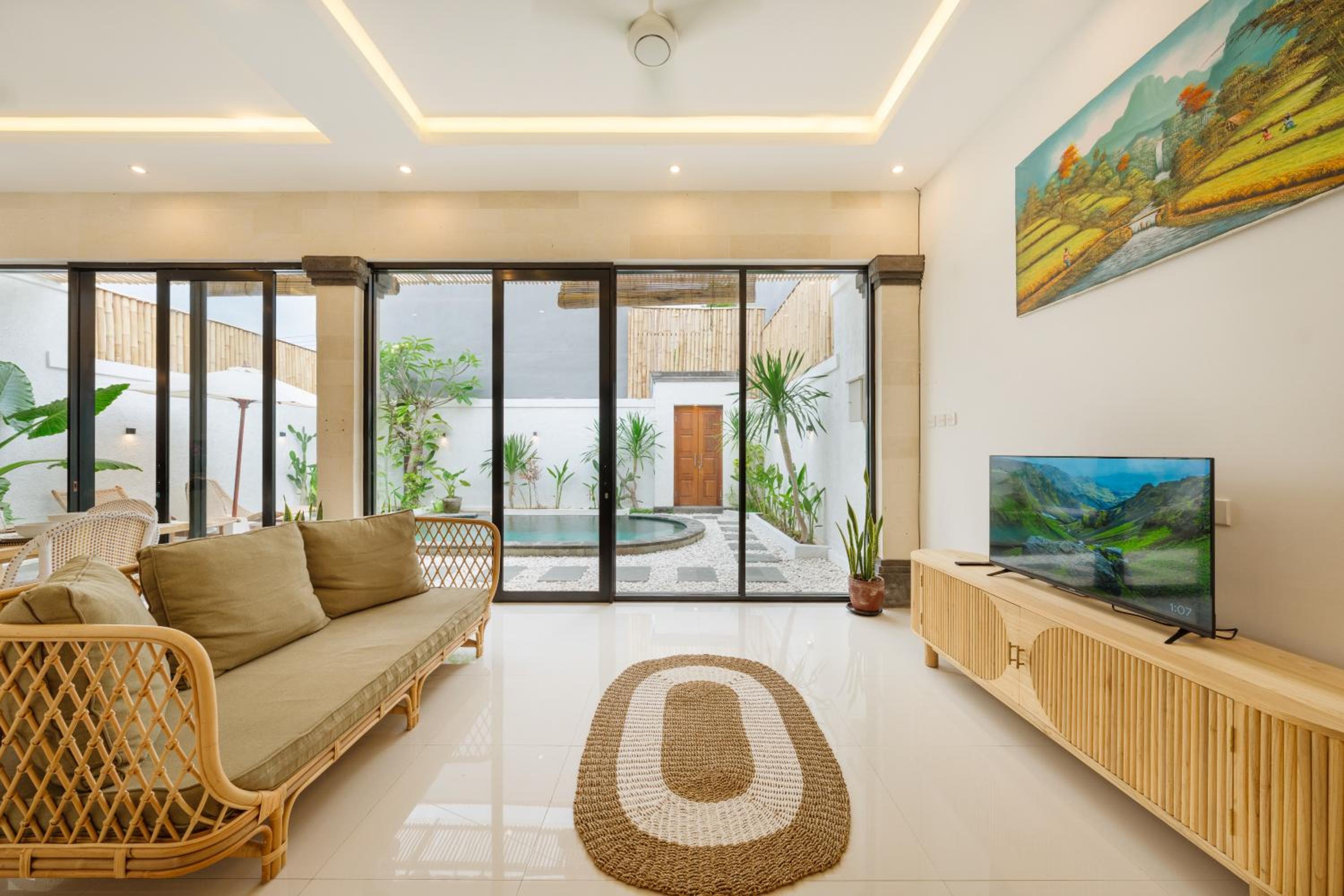 Charming 2BR Villa Pool Escape in Munggu