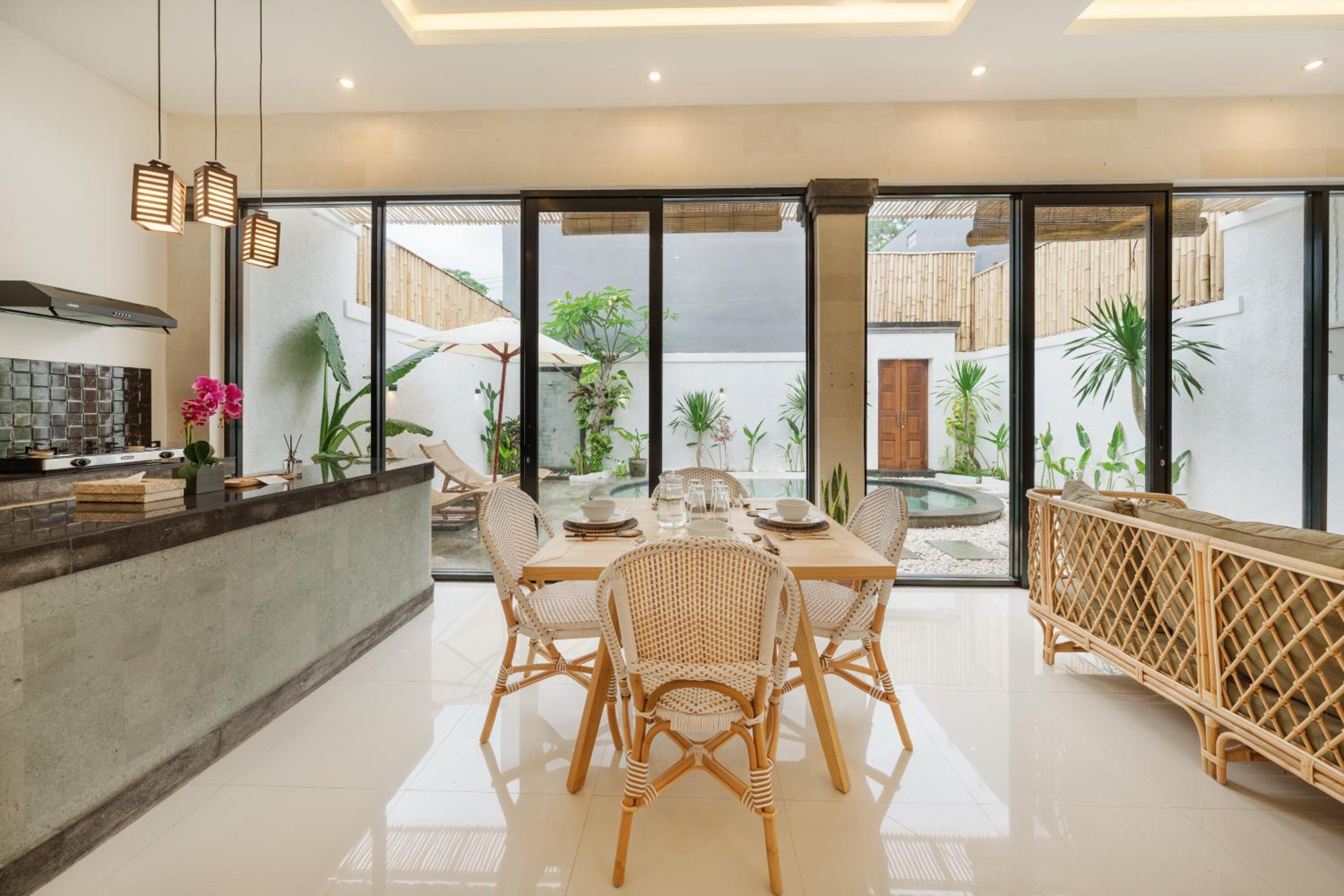 Charming 2BR Villa Pool Escape in Munggu