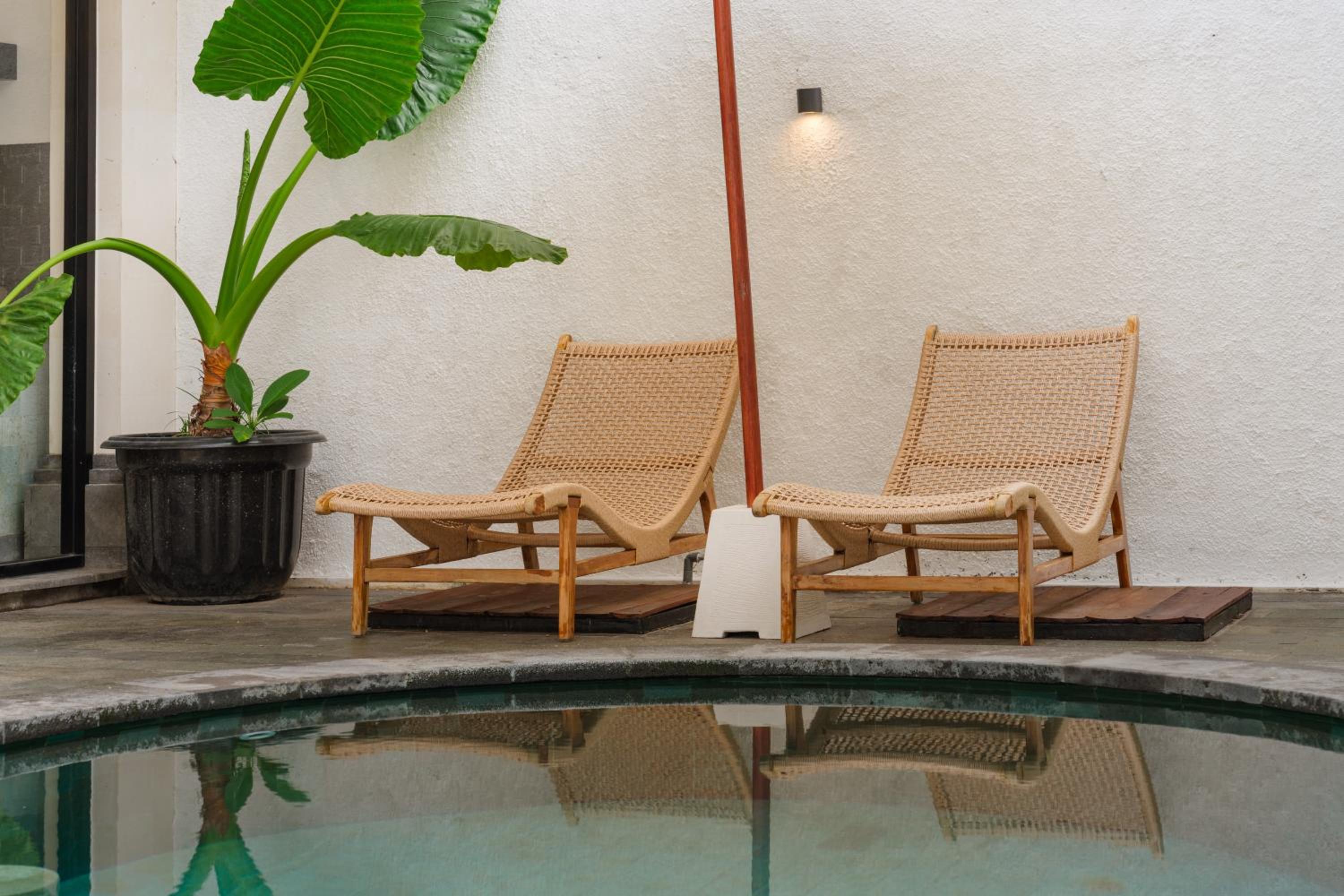 Charming 2BR Villa Pool Escape in Munggu