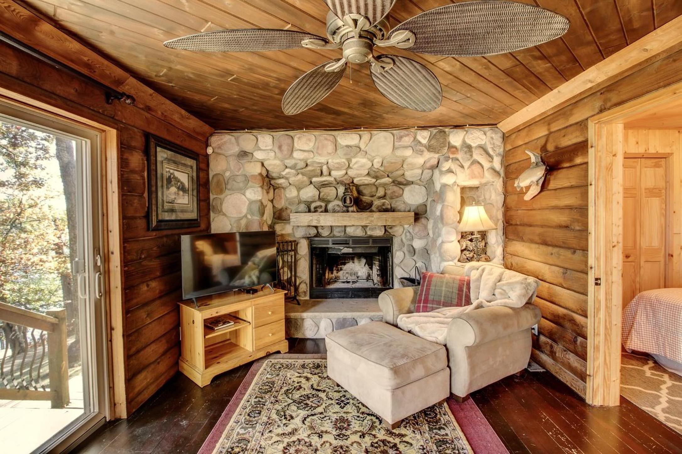 Near All-Season Trails Lakefront Crosby Getaway!