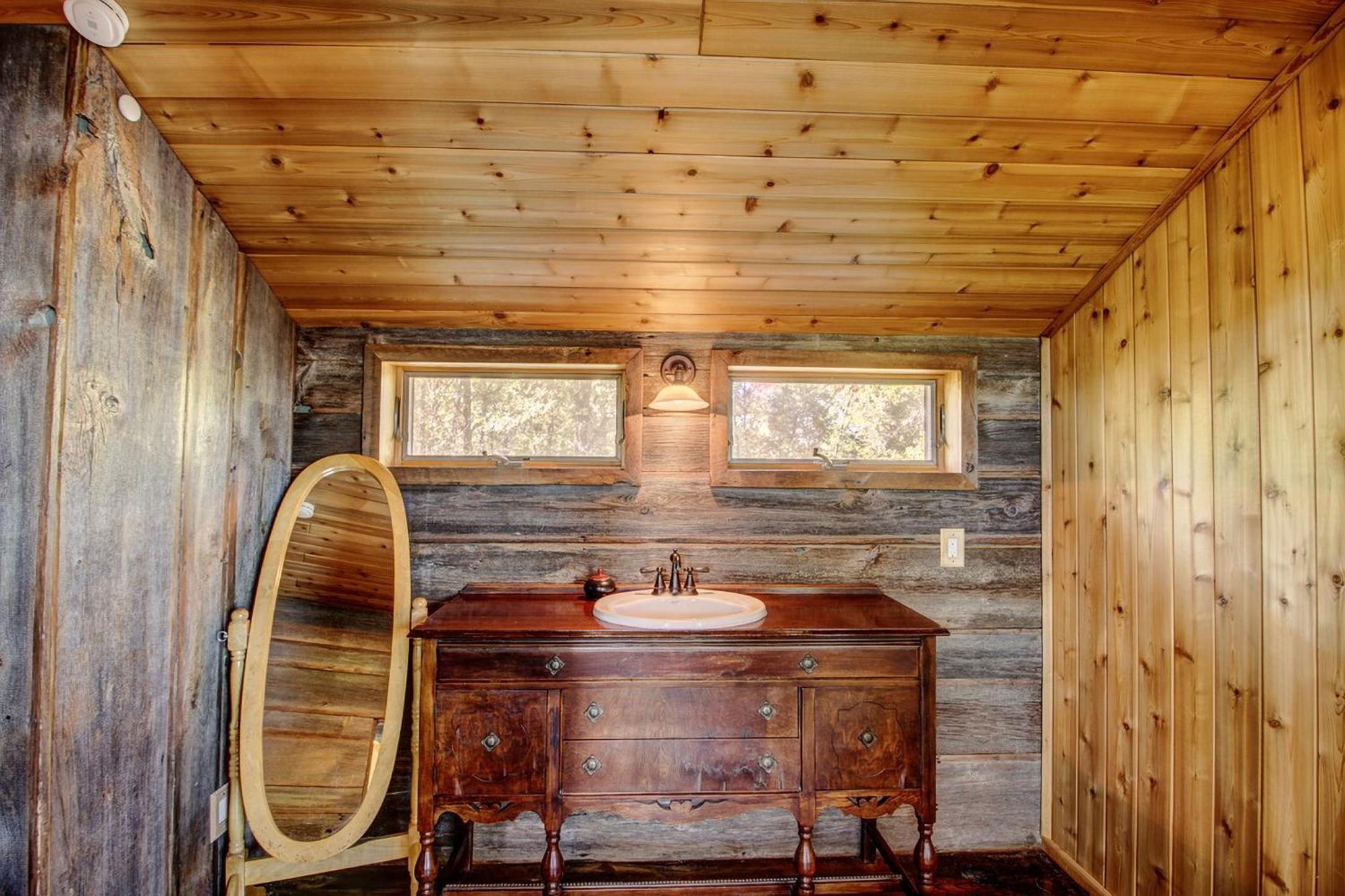 Near All-Season Trails Lakefront Crosby Getaway!