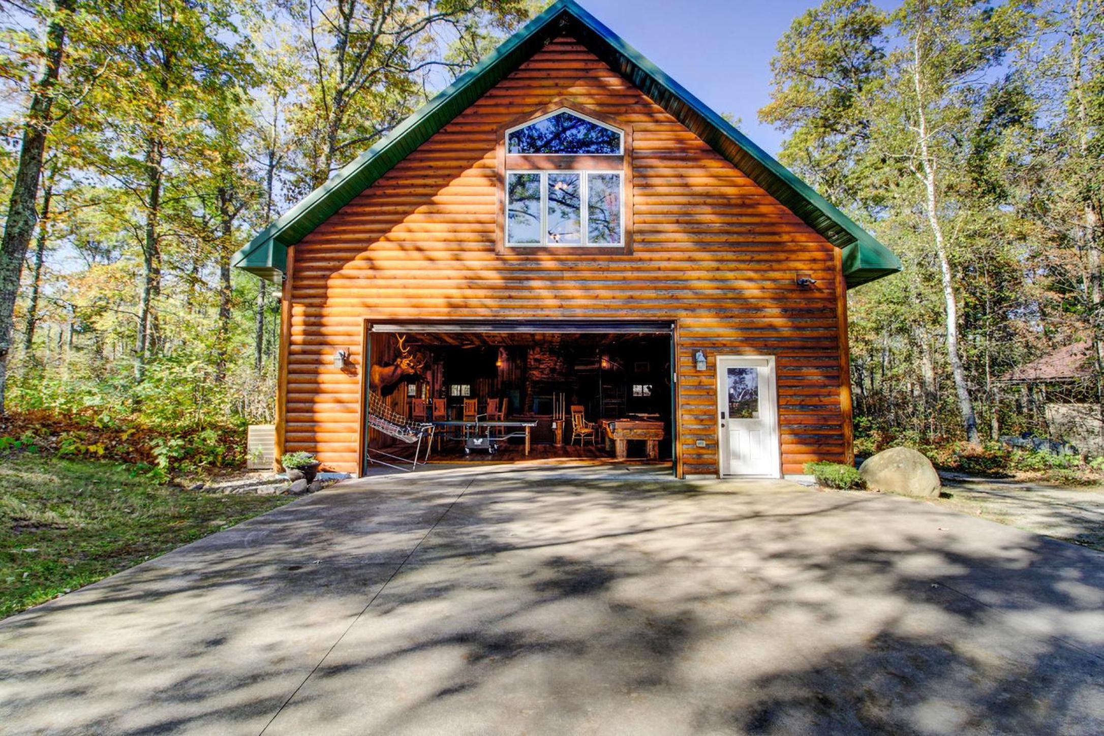 Near All-Season Trails Lakefront Crosby Getaway!