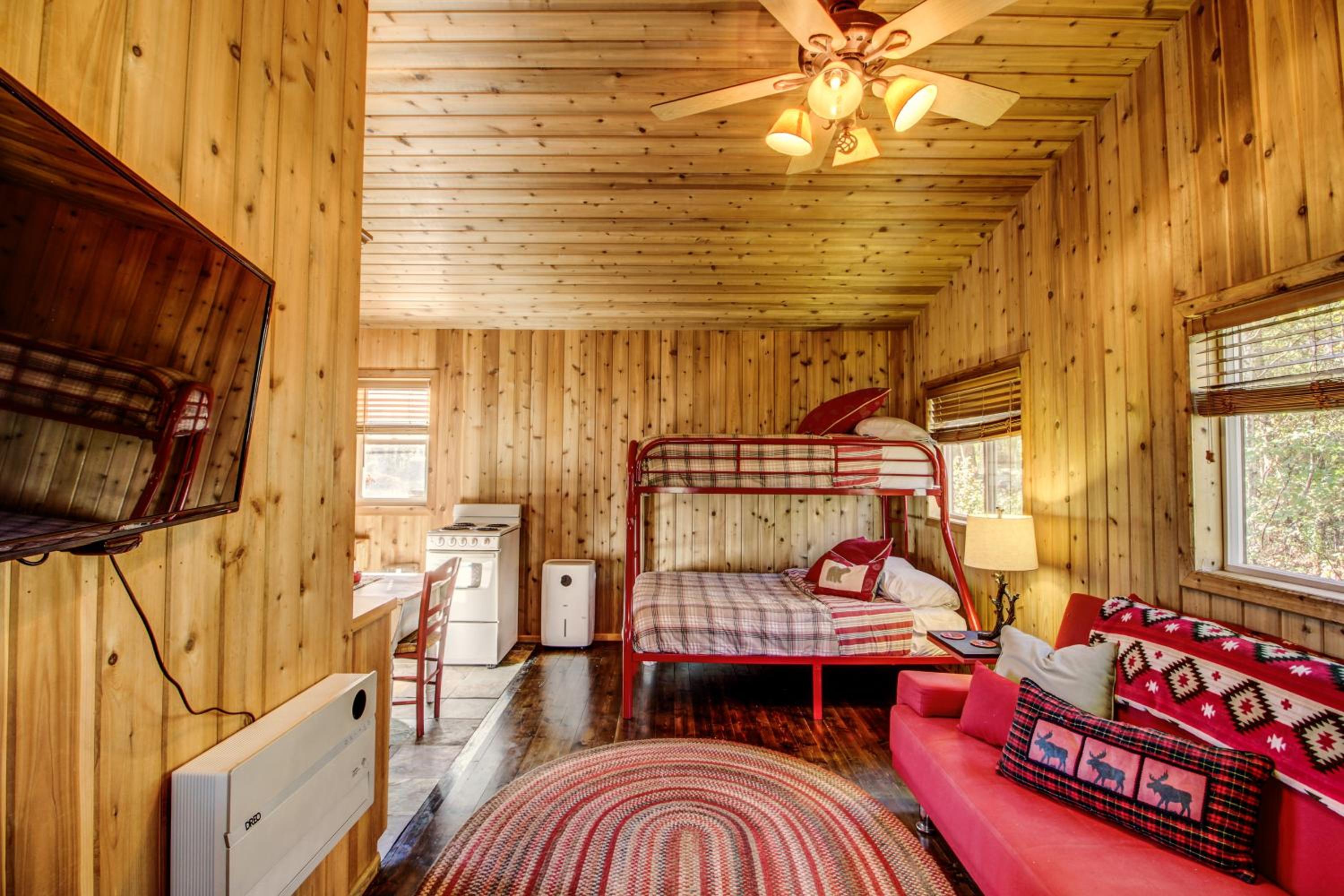 Near All-Season Trails Lakefront Crosby Getaway!