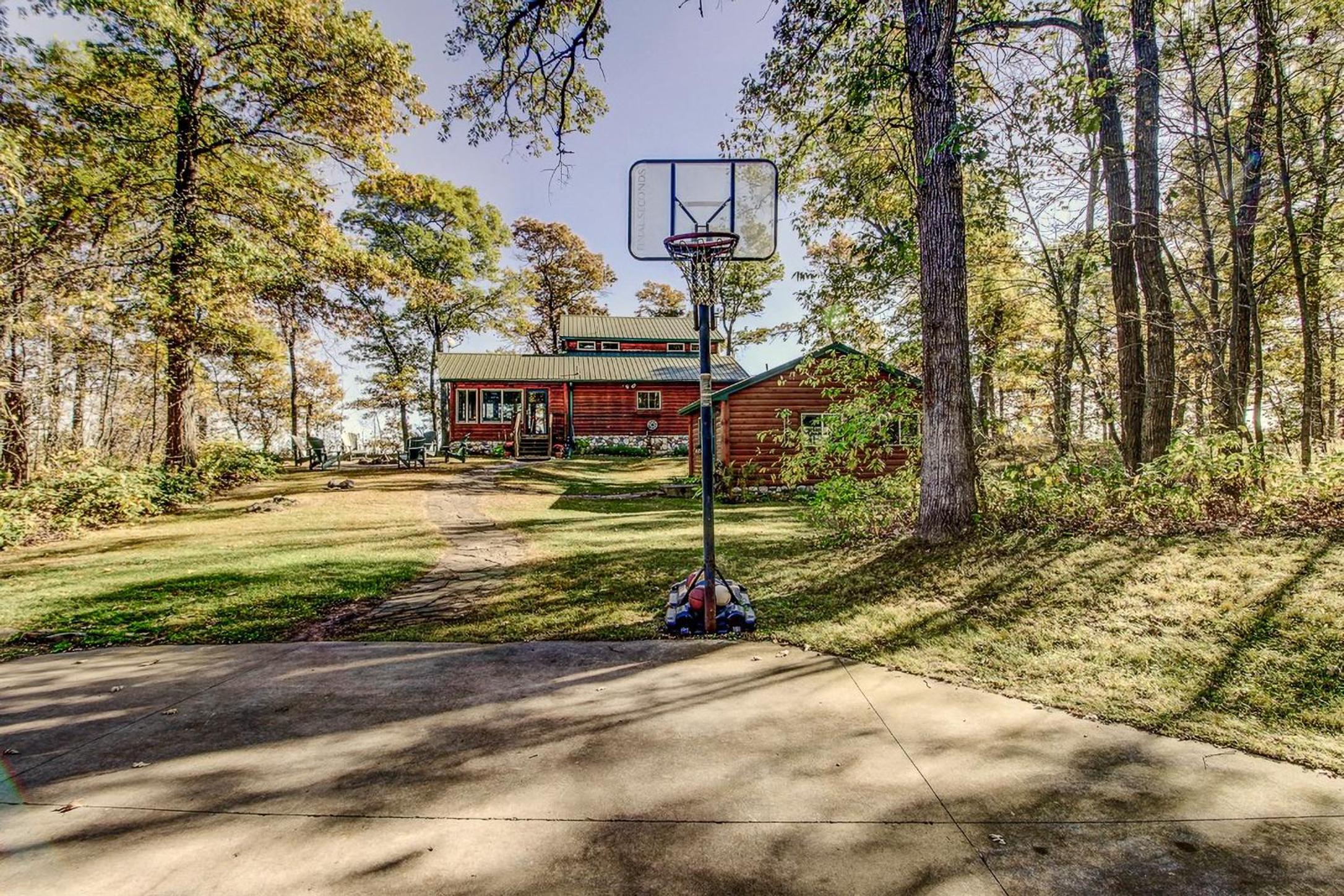 Near All-Season Trails Lakefront Crosby Getaway!