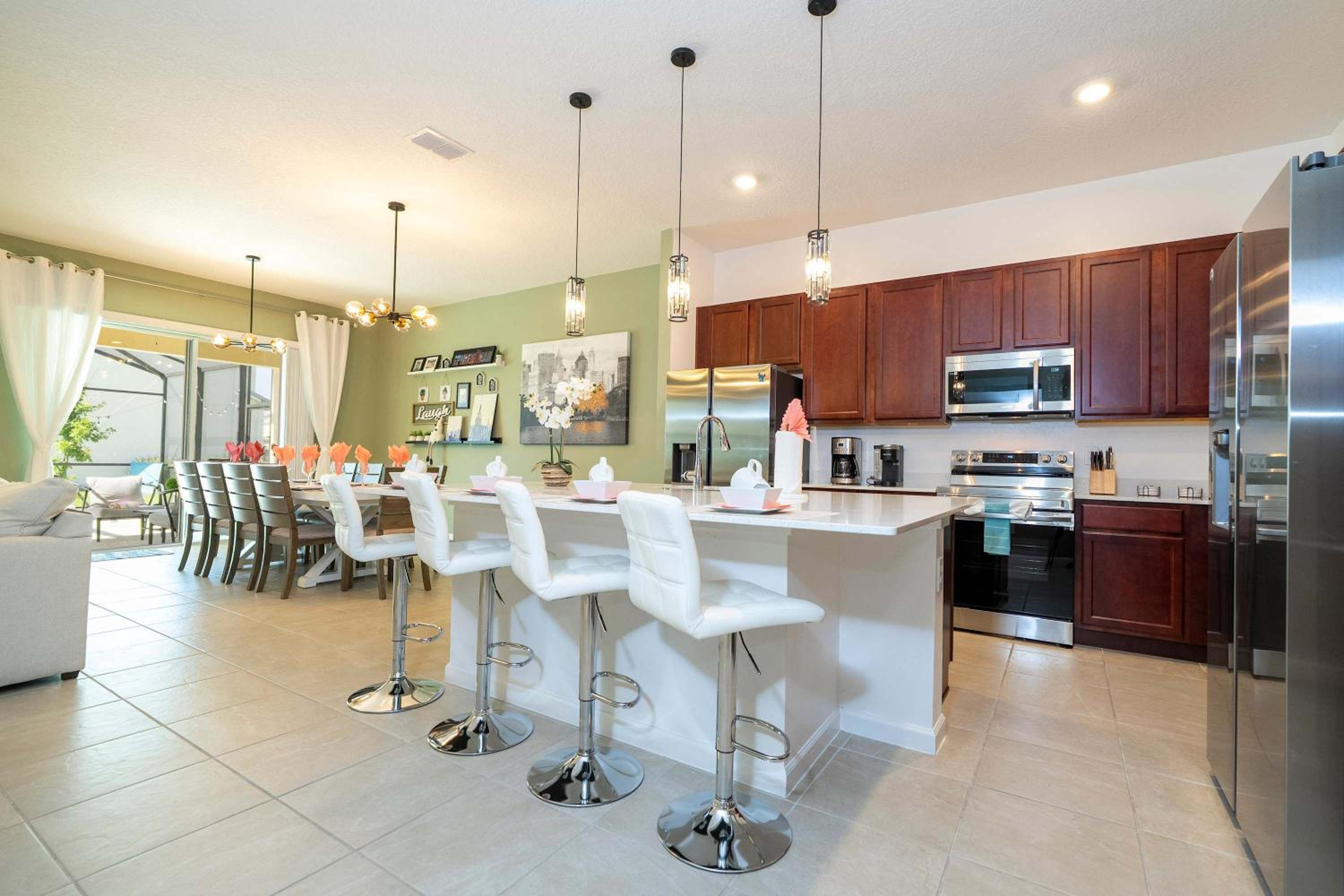 Family Friendly 12Bd w Jacuzzi Veranda Palms 4401