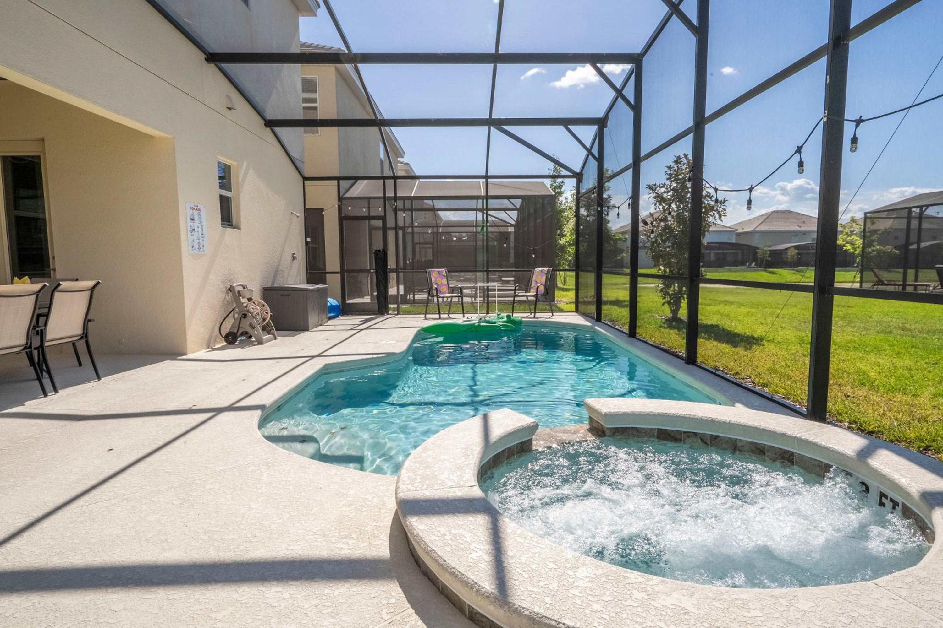 Family Friendly 12Bd w Jacuzzi Veranda Palms 4401