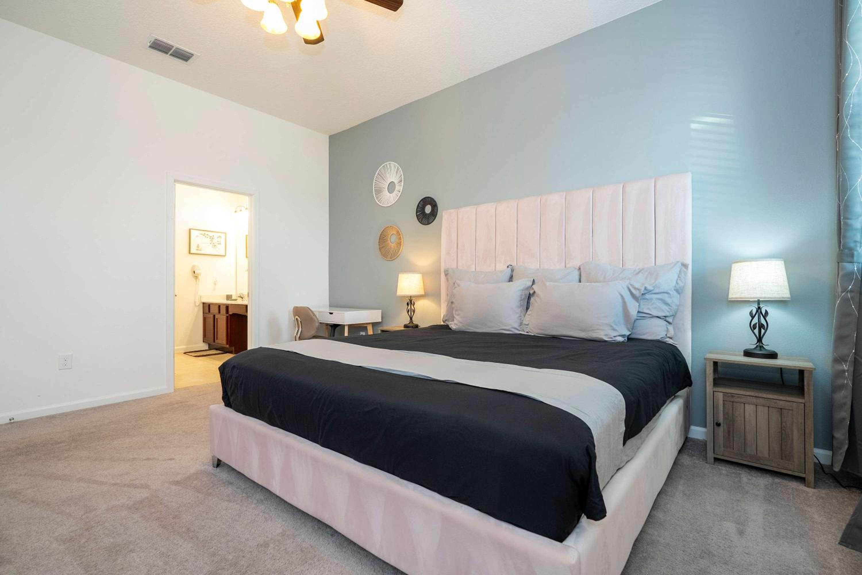 Family Friendly 12Bd w Jacuzzi Veranda Palms 4401