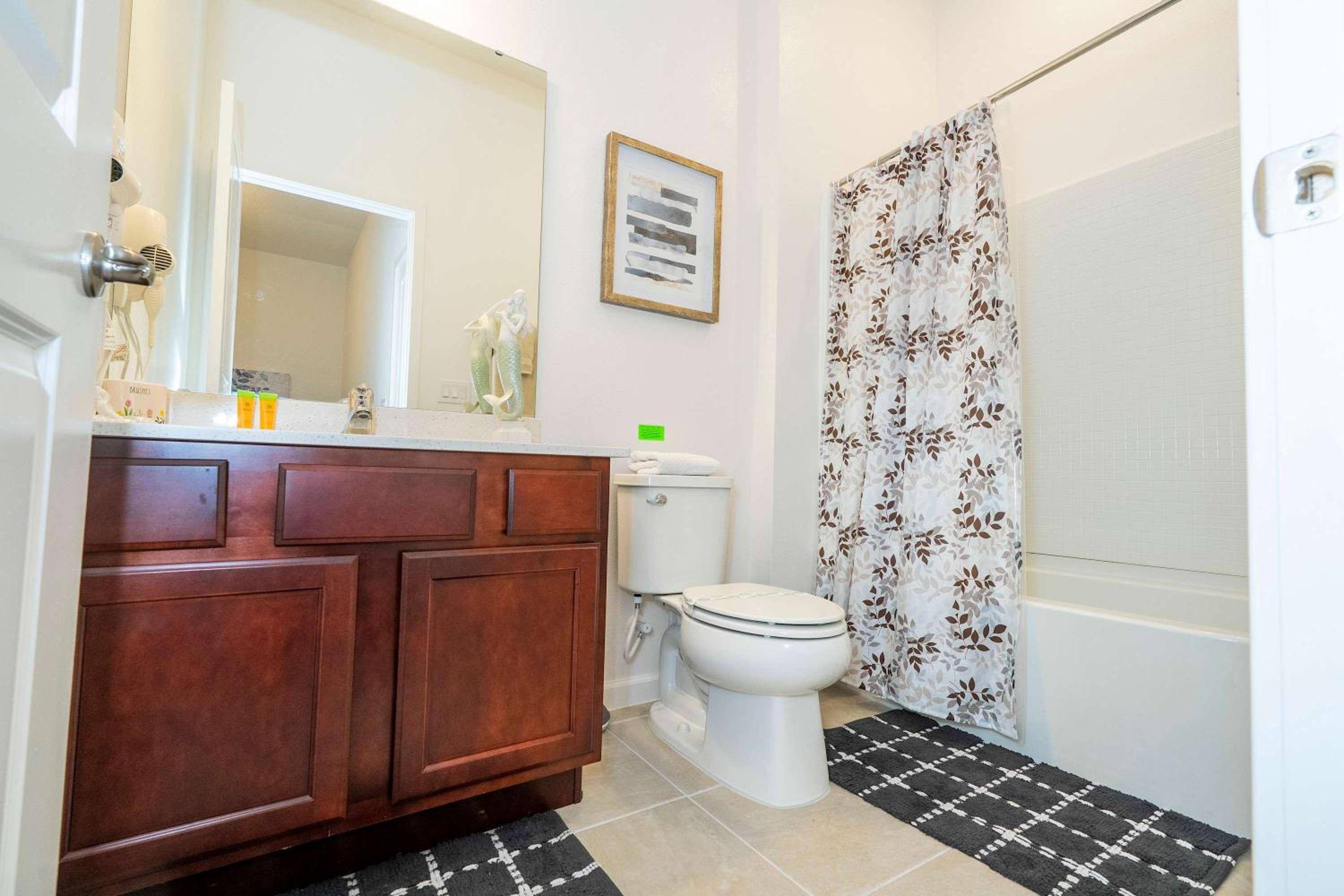 Family Friendly 12Bd w Jacuzzi Veranda Palms 4401