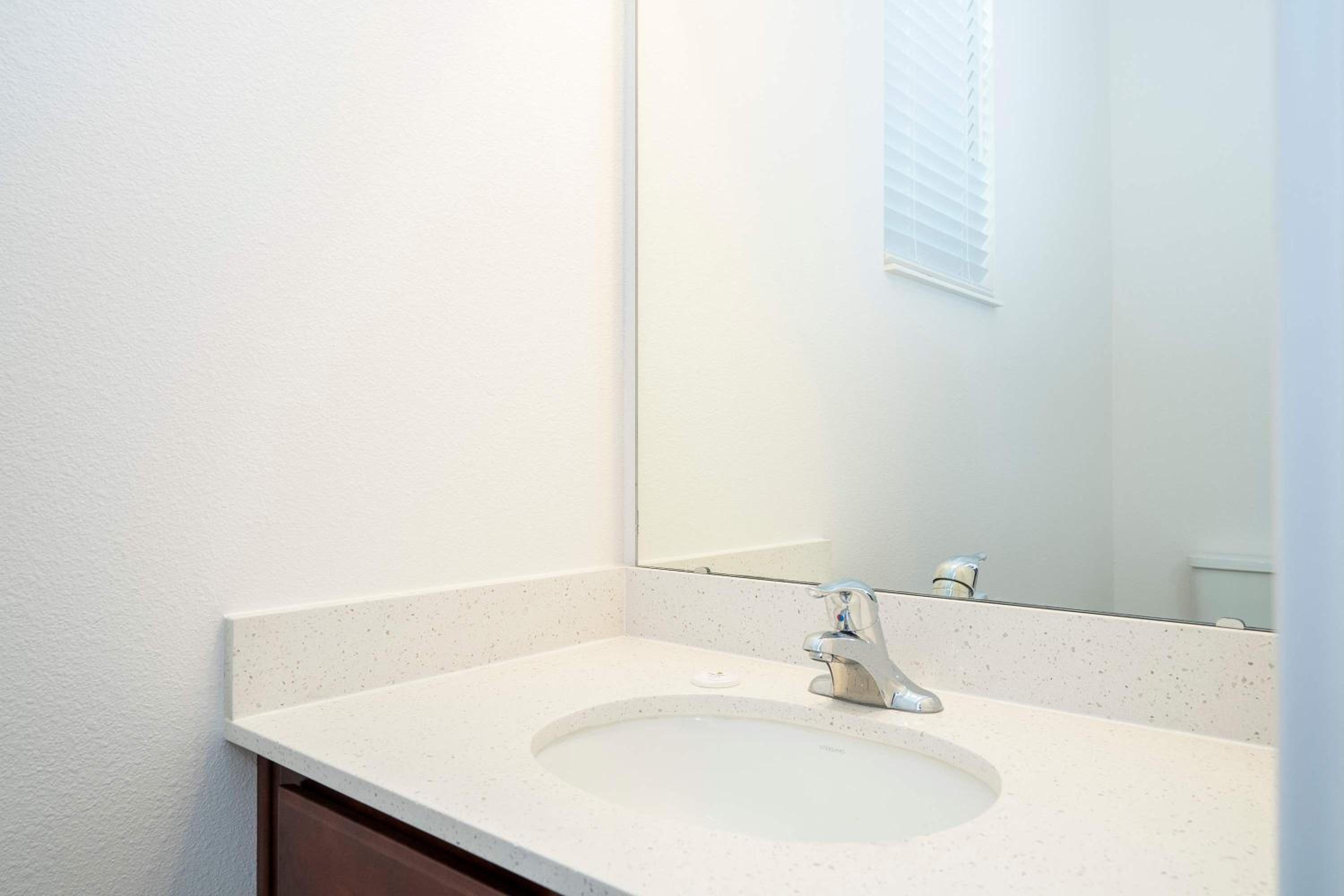 Family Friendly 12Bd w Jacuzzi Veranda Palms 4401