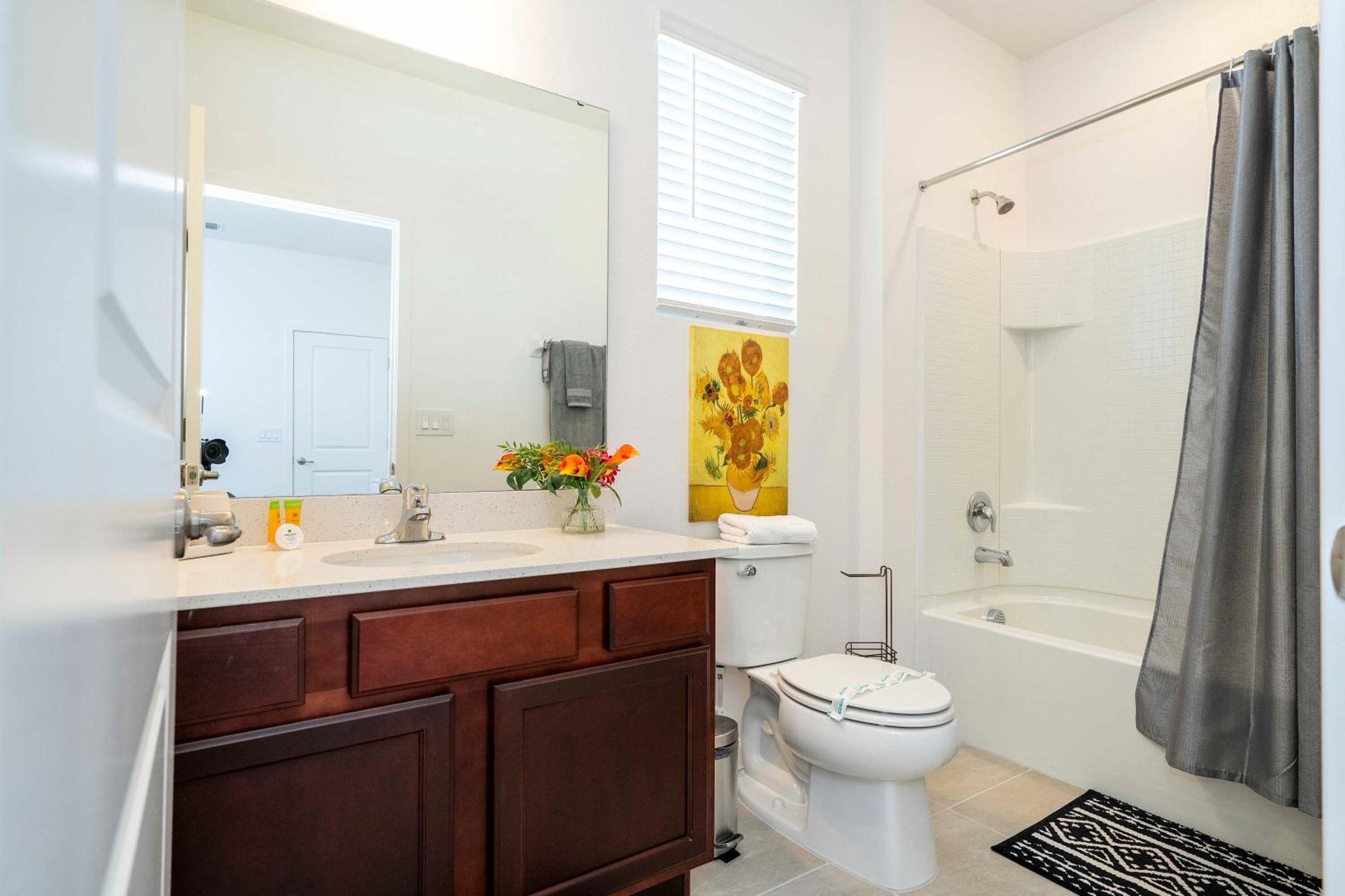 Family Friendly 12Bd w Jacuzzi Veranda Palms 4401