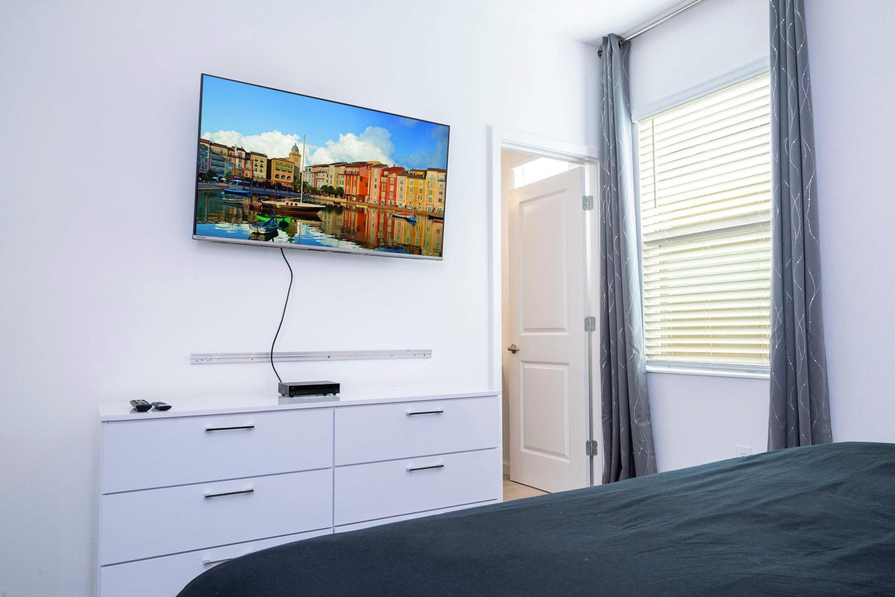 Family Friendly 12Bd w Jacuzzi Veranda Palms 4401