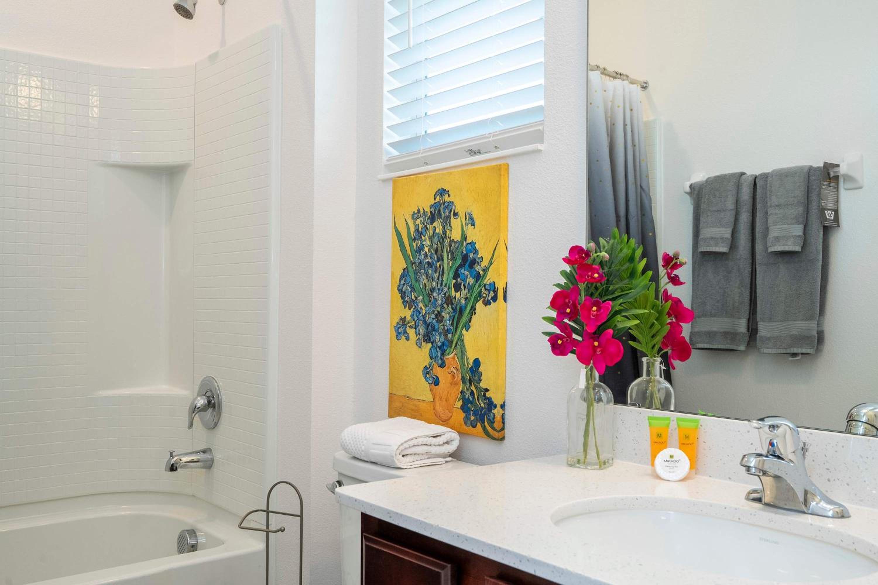 Family Friendly 12Bd w Jacuzzi Veranda Palms 4401