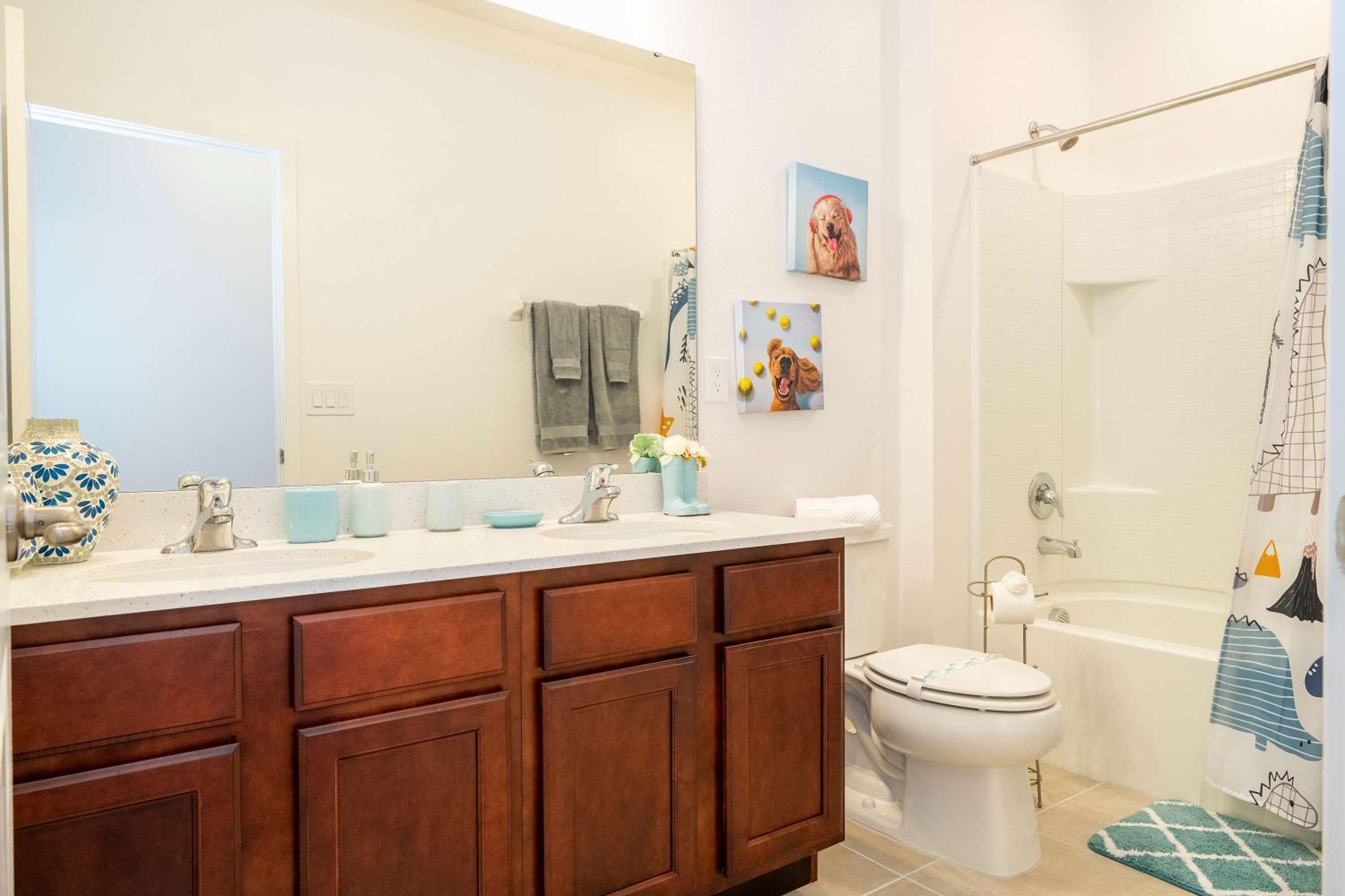 Family Friendly 12Bd w Jacuzzi Veranda Palms 4401