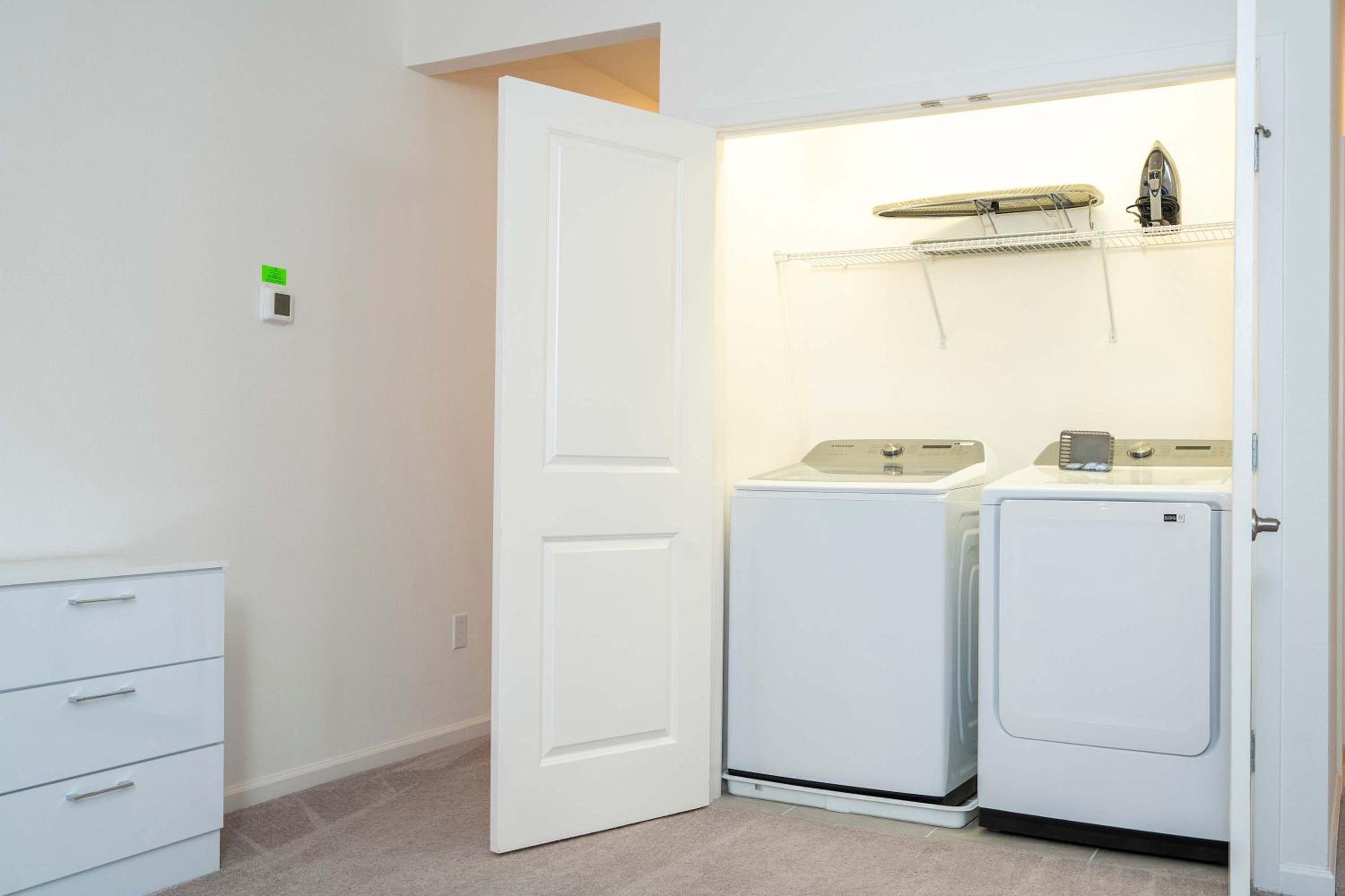 Family Friendly 12Bd w Jacuzzi Veranda Palms 4401