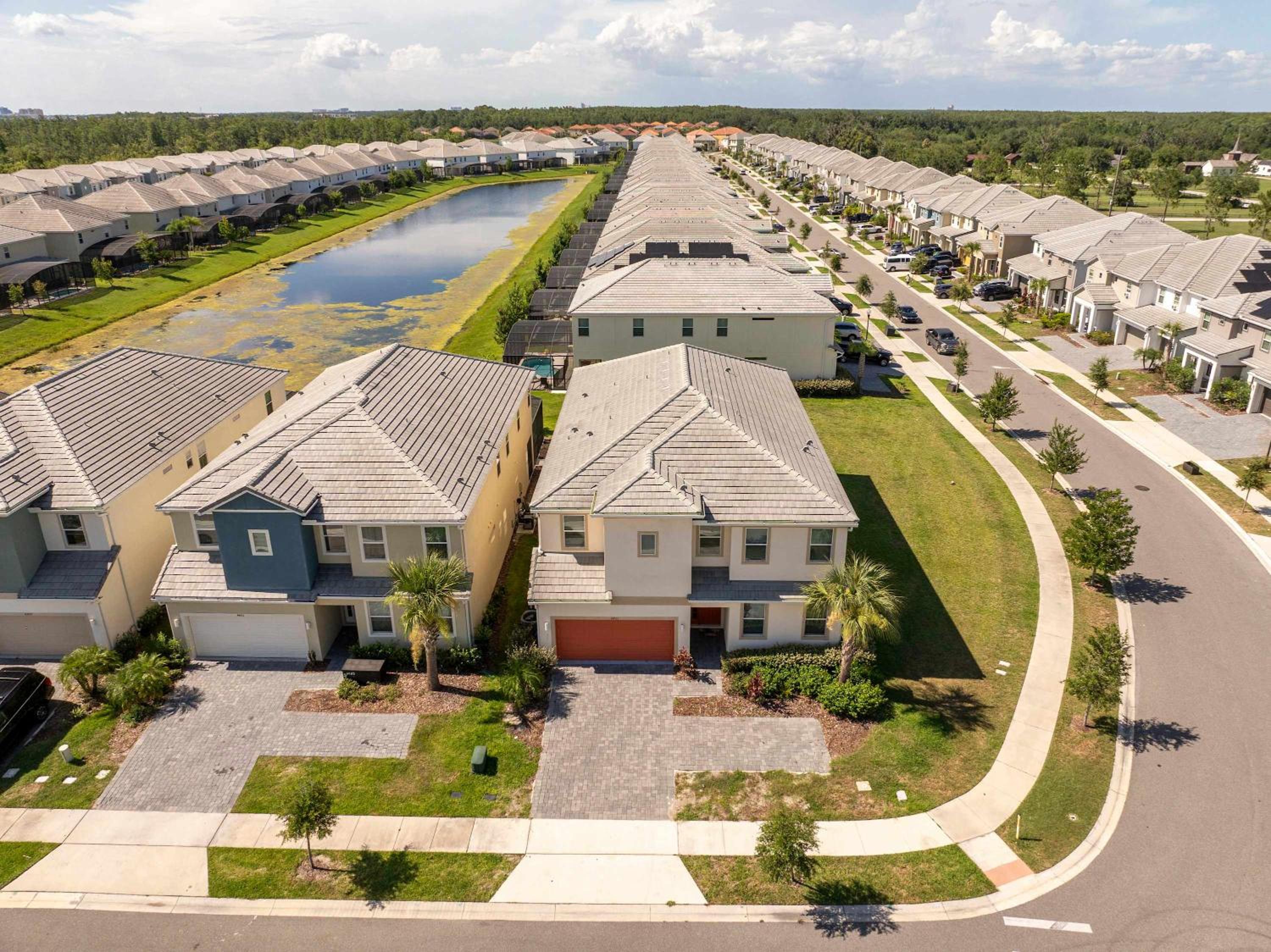 Family Friendly 12Bd w Jacuzzi Veranda Palms 4401