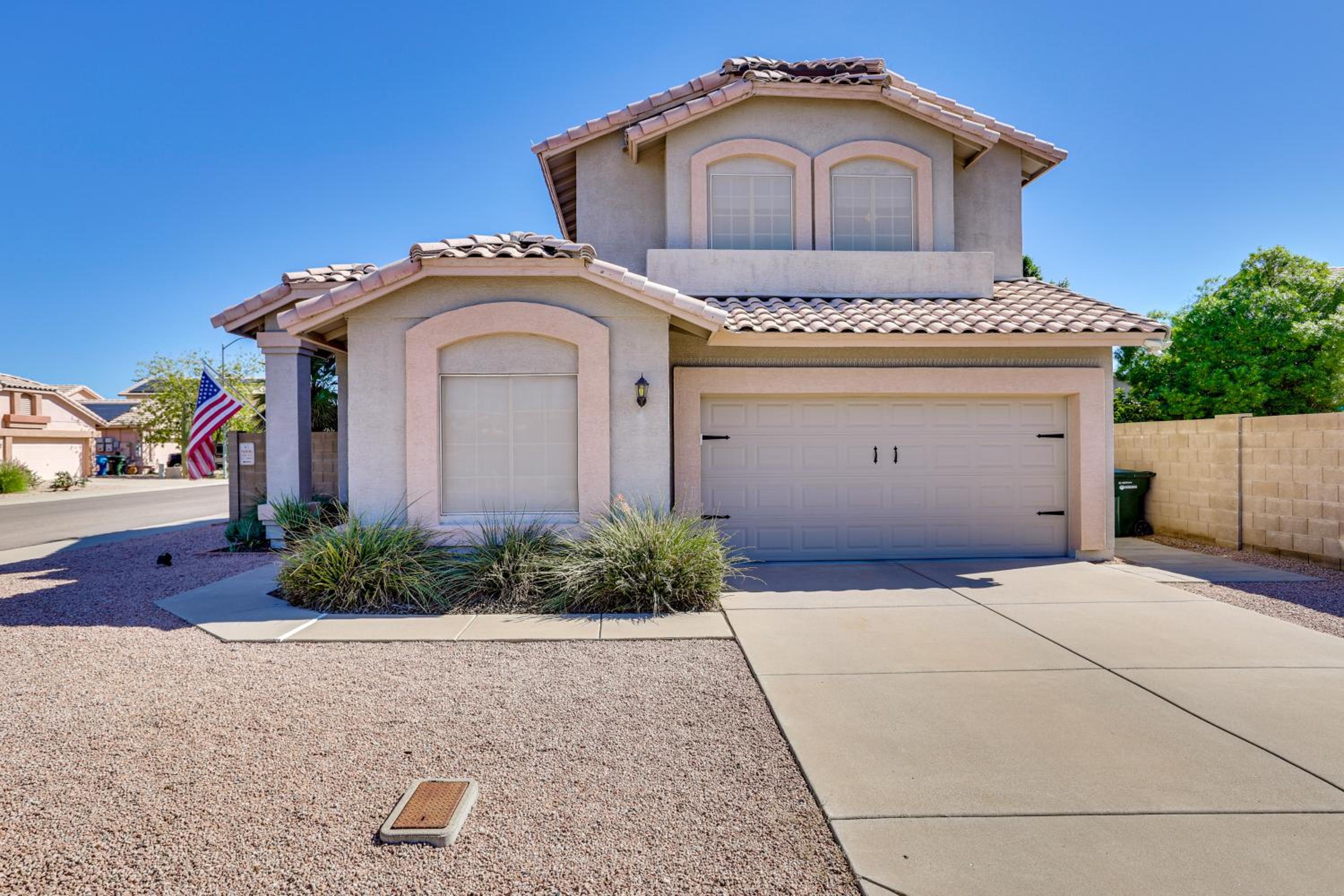 Outdoor Entertainment Area! Relaxing Phoenix Home