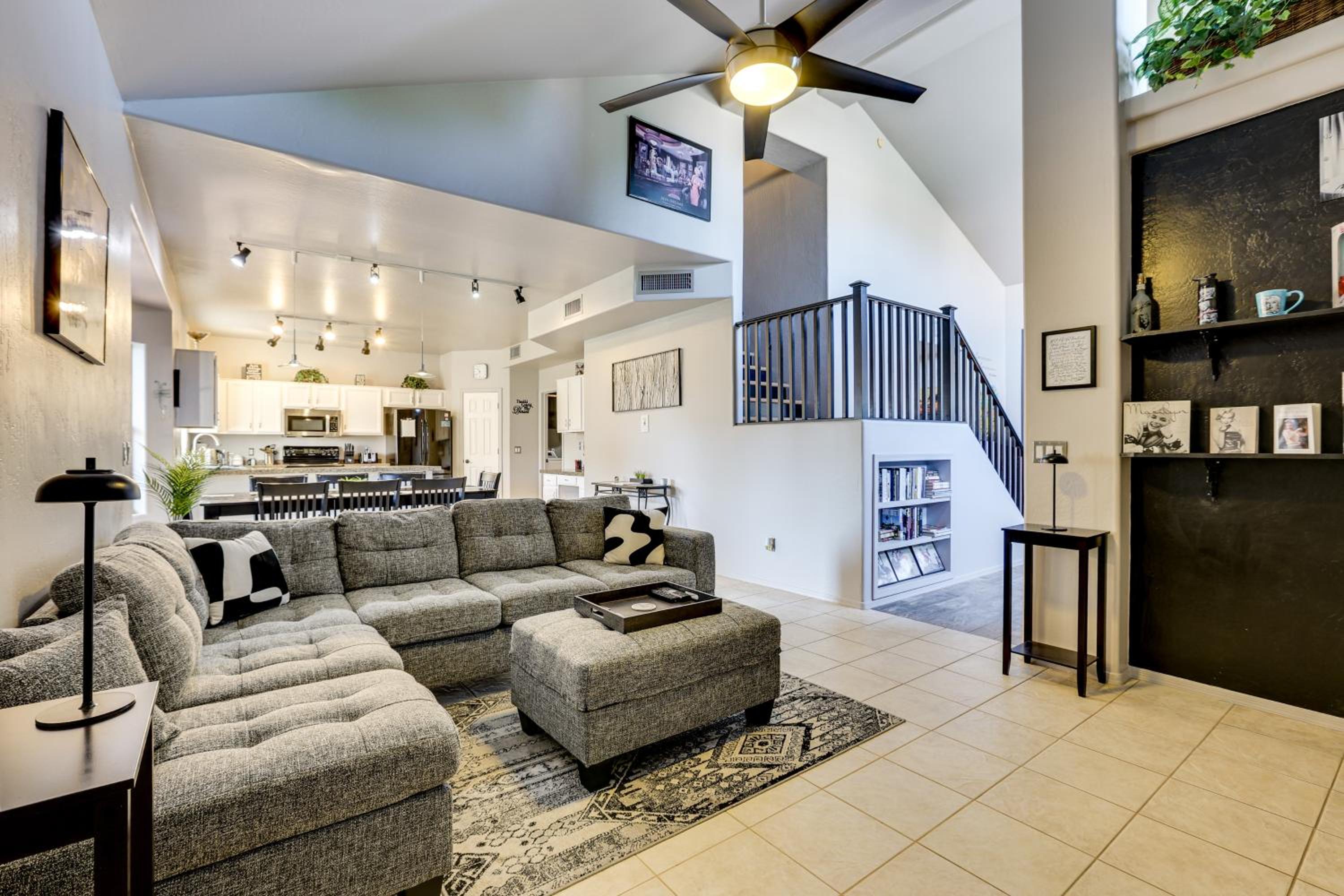 Outdoor Entertainment Area! Relaxing Phoenix Home