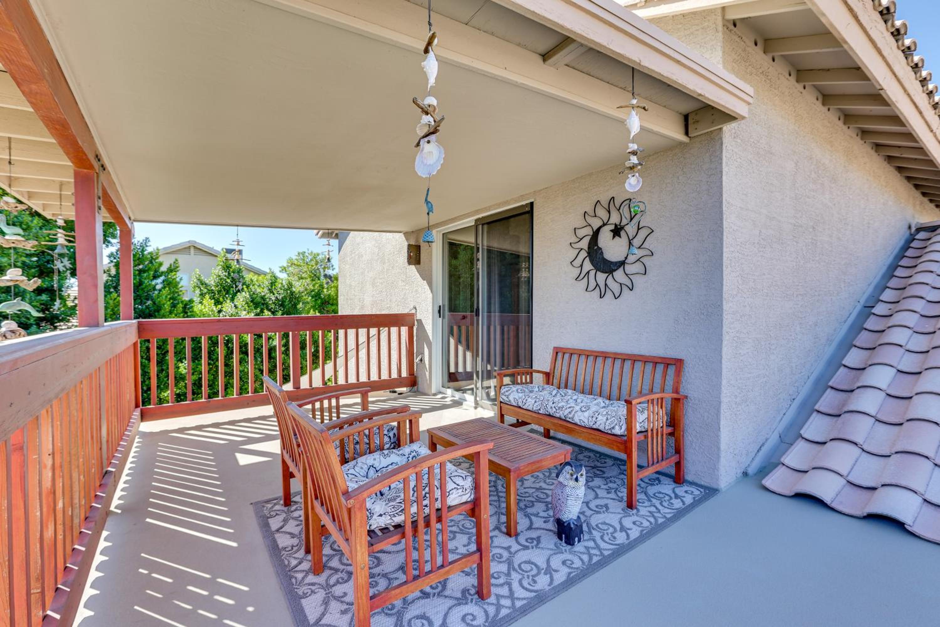 Outdoor Entertainment Area! Relaxing Phoenix Home