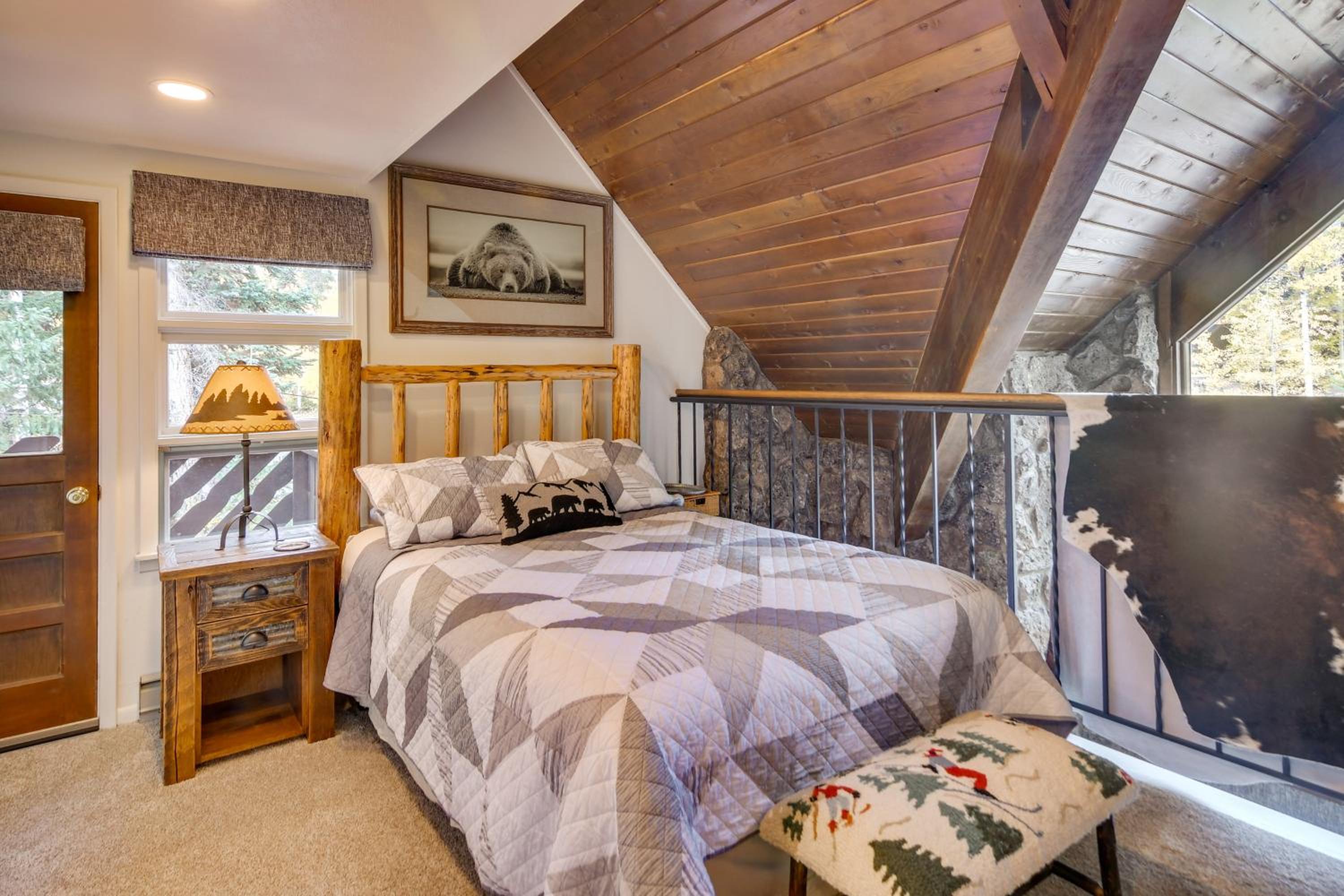 The Mountain Chalet - Free Ski Shuttle to Lifts!
