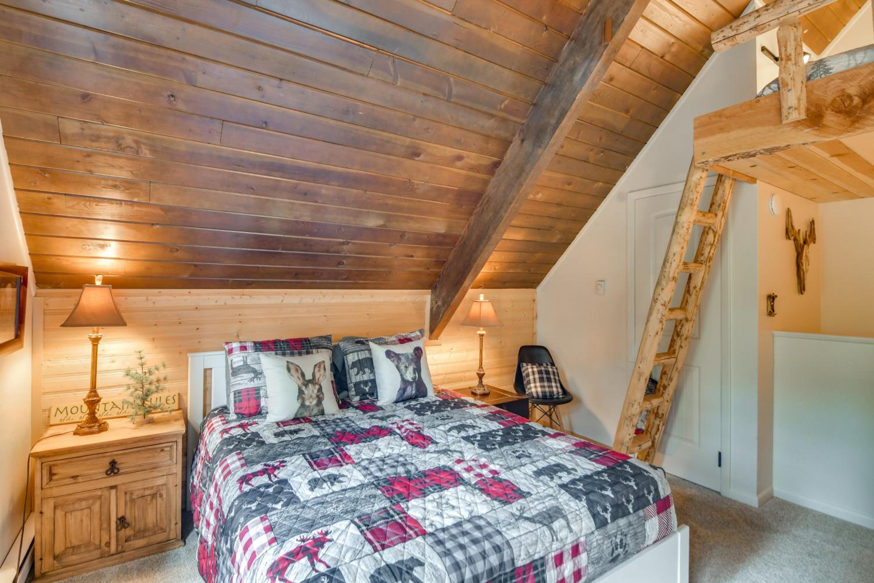 The Mountain Chalet - Free Ski Shuttle to Lifts!