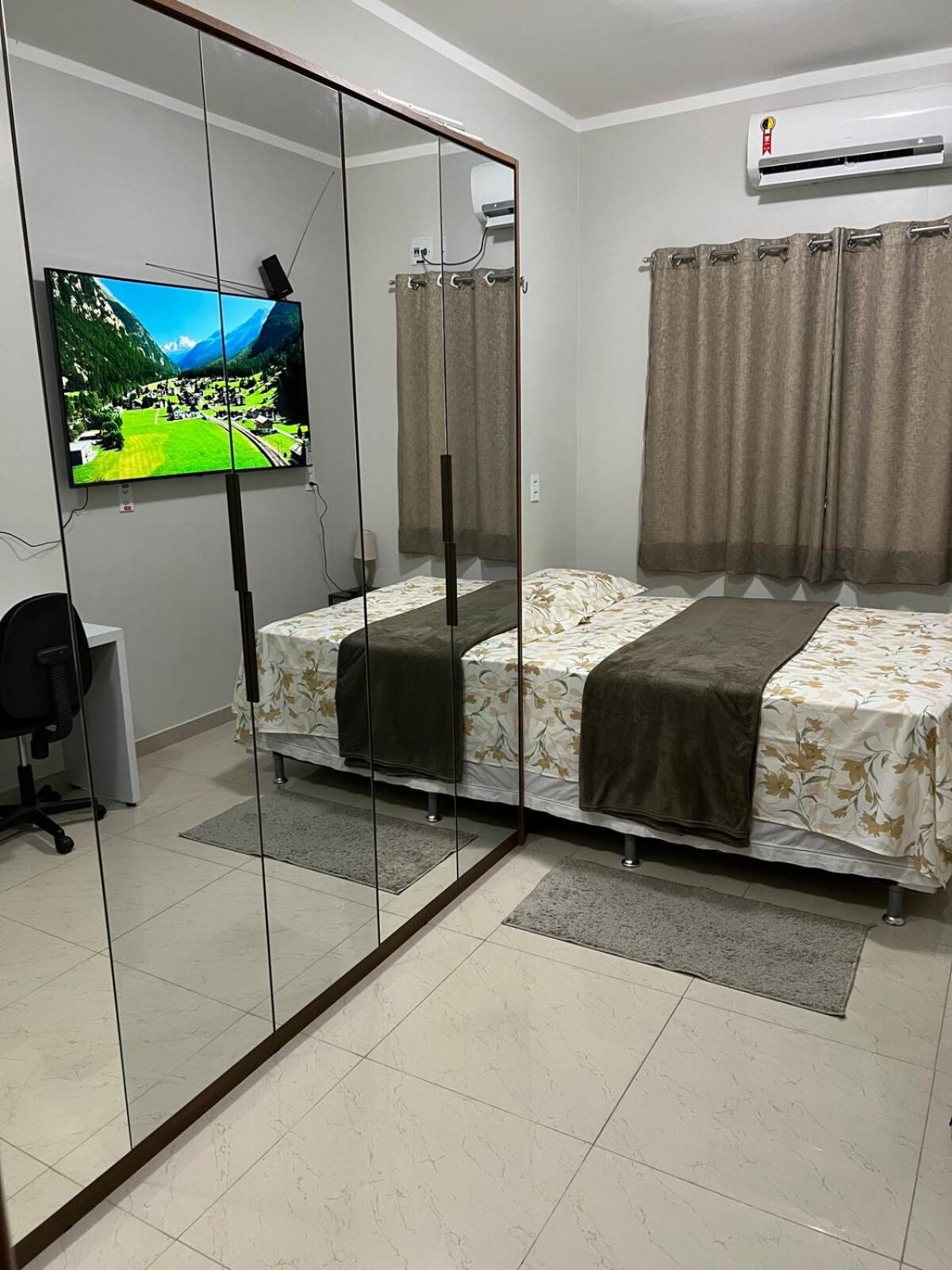 Casa com suite bem localizada
