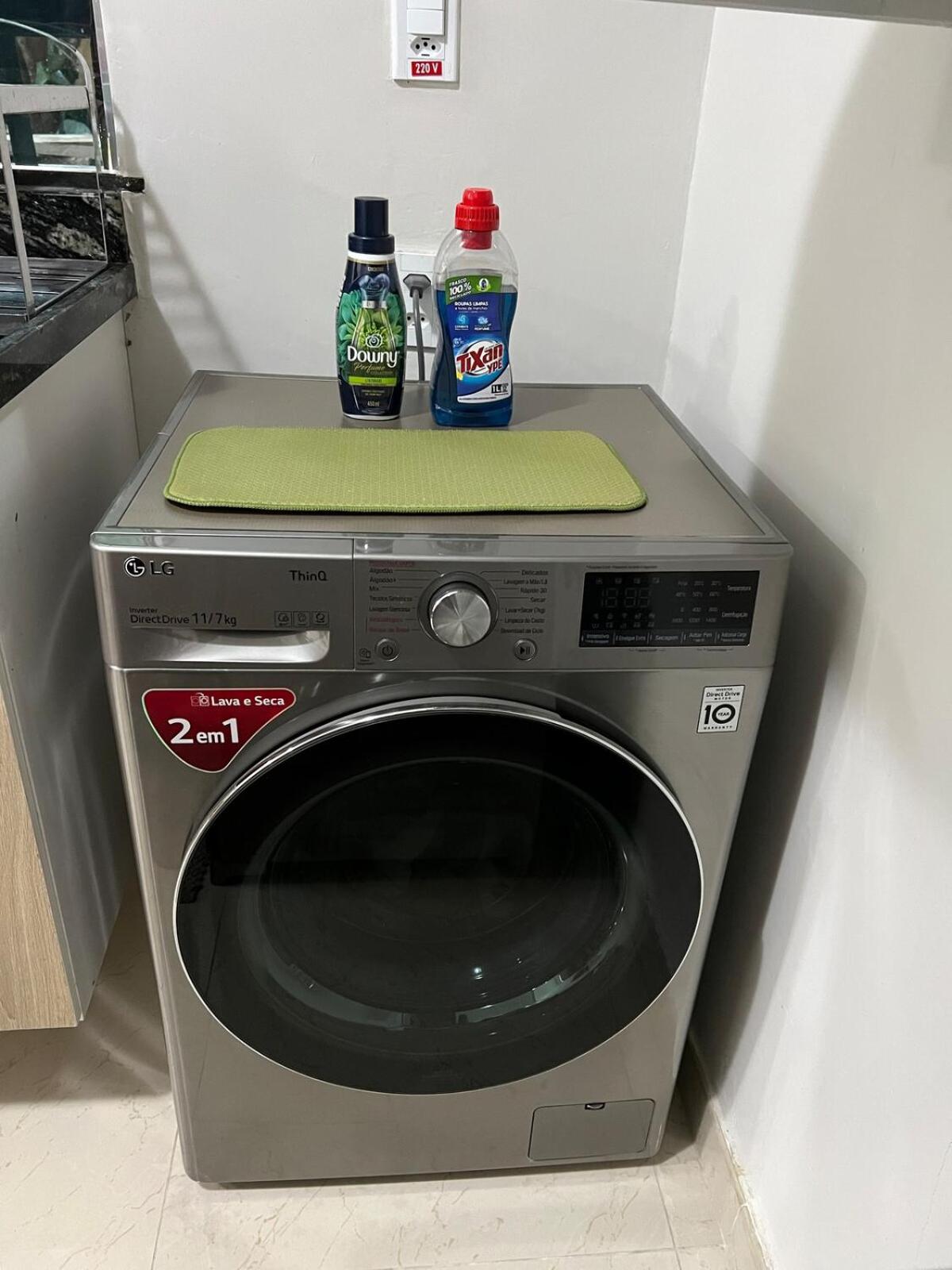 Casa com suite bem localizada