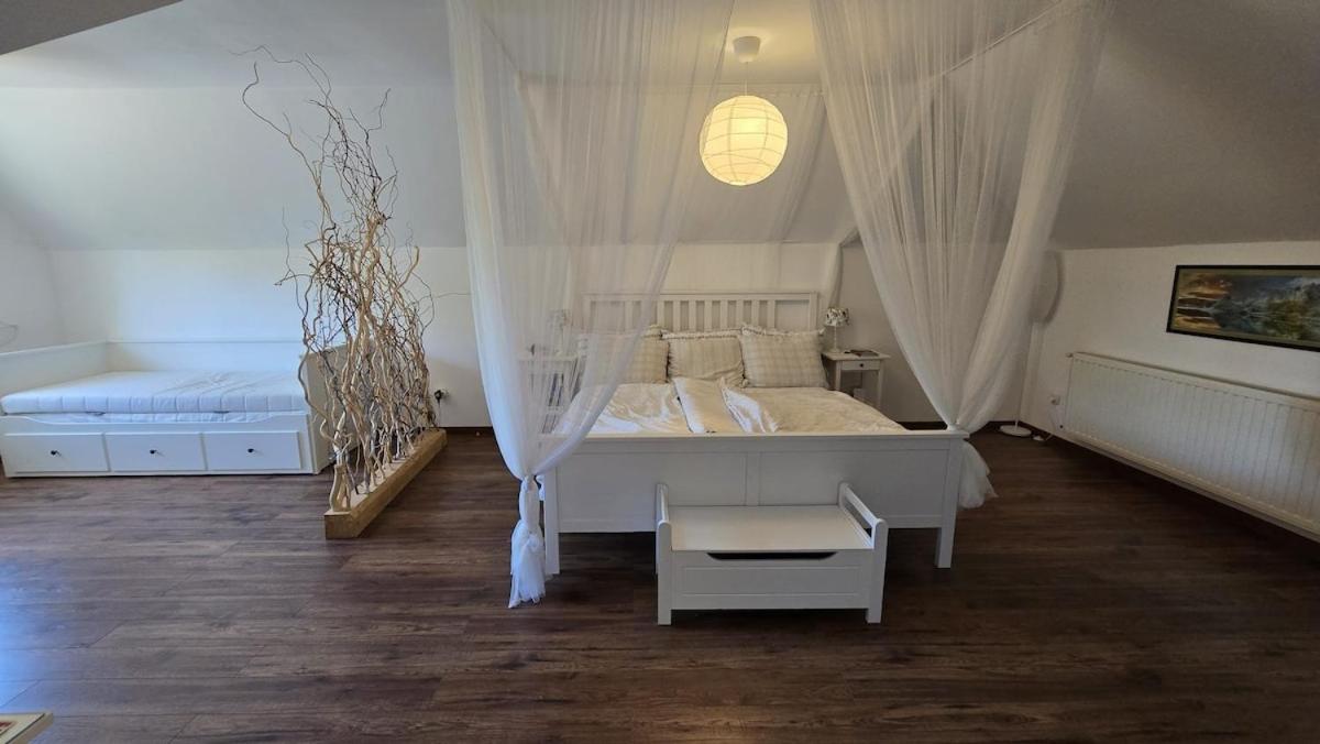 Villa Aurora
