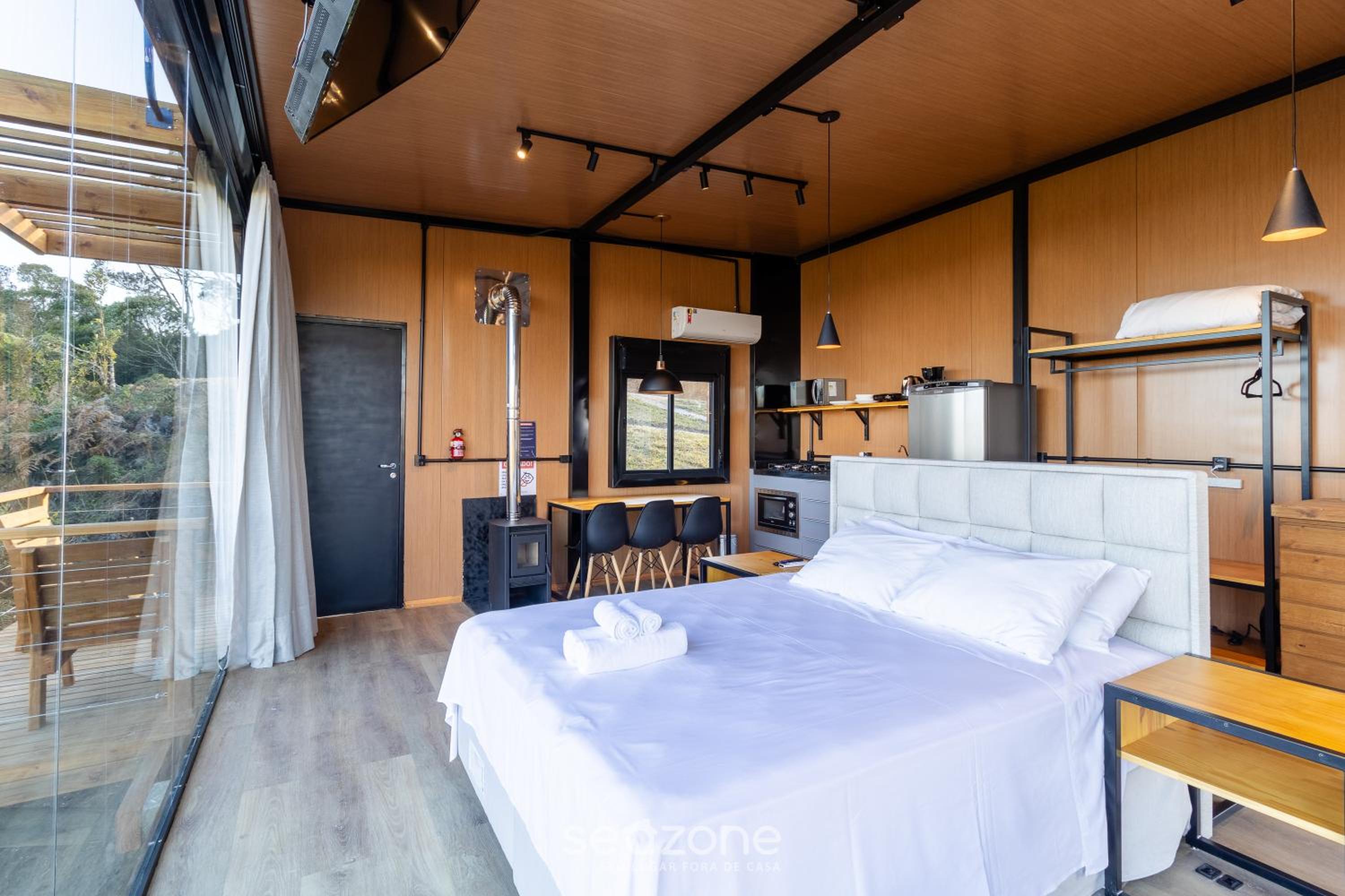 Cabin with jacuzzi and mountain view VST031