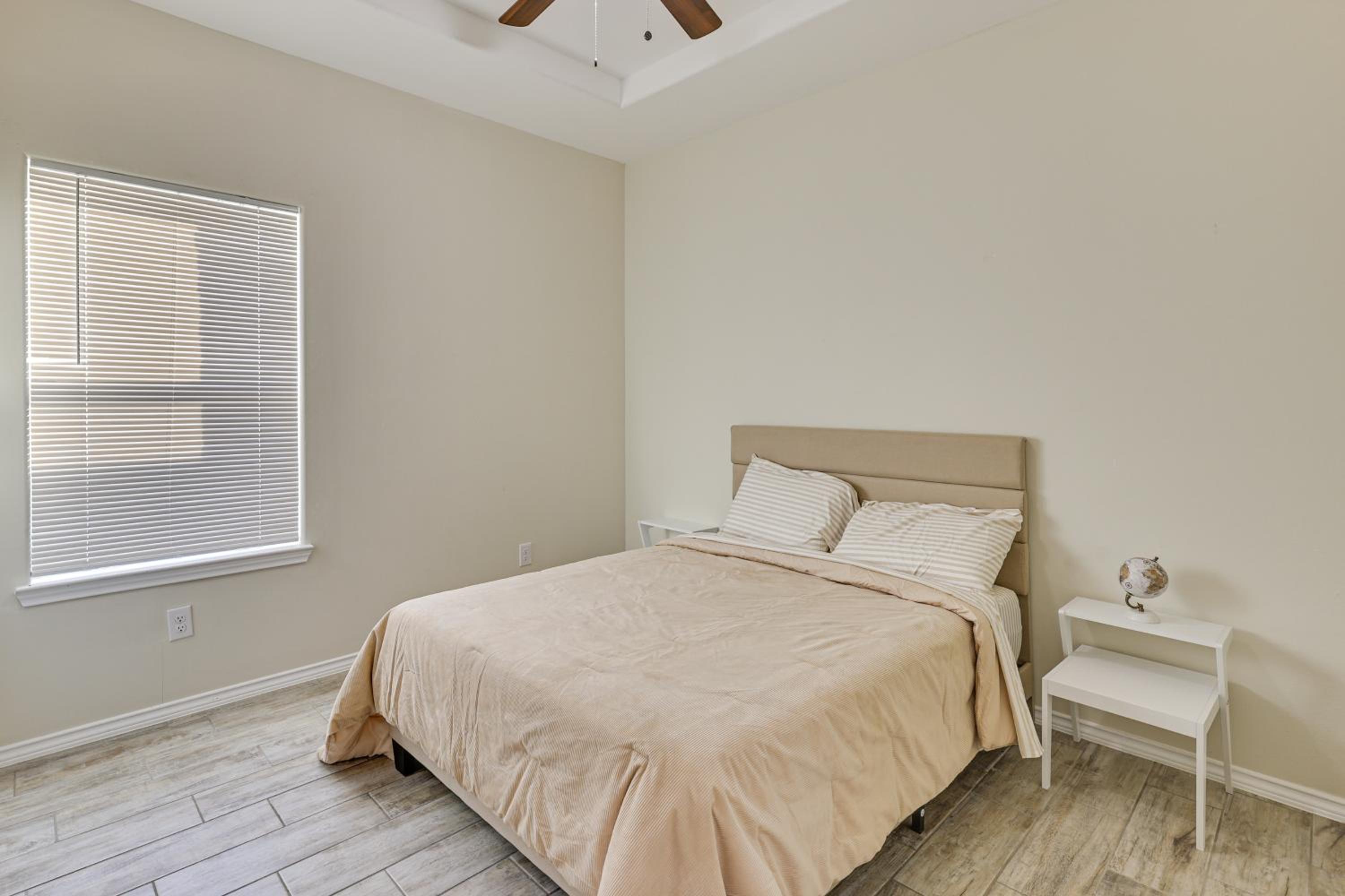2 Mi to DHR Health Commuter-Friendly Pharr Apt