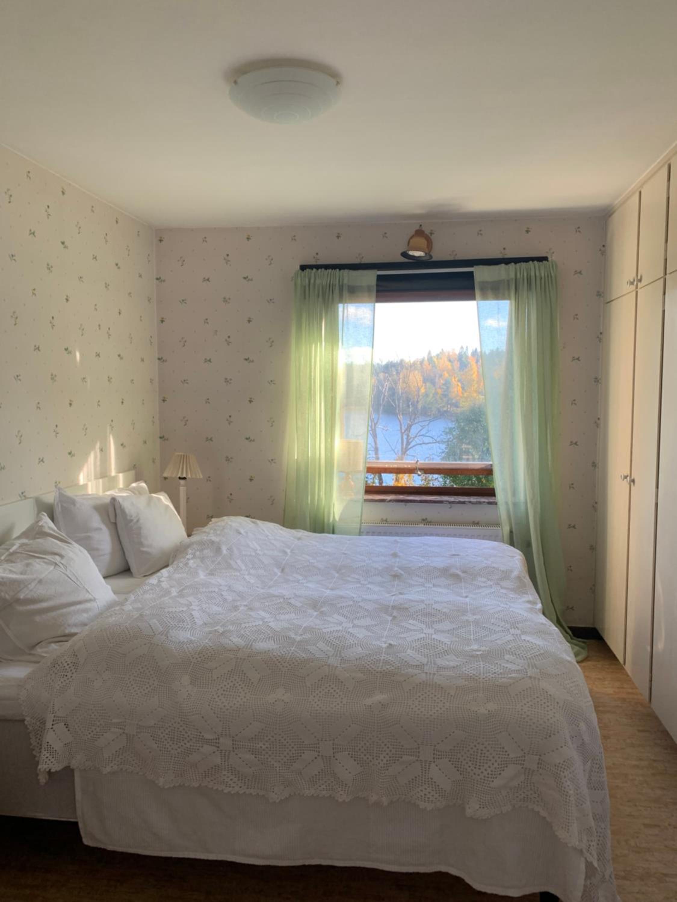 Lakeview Villa
