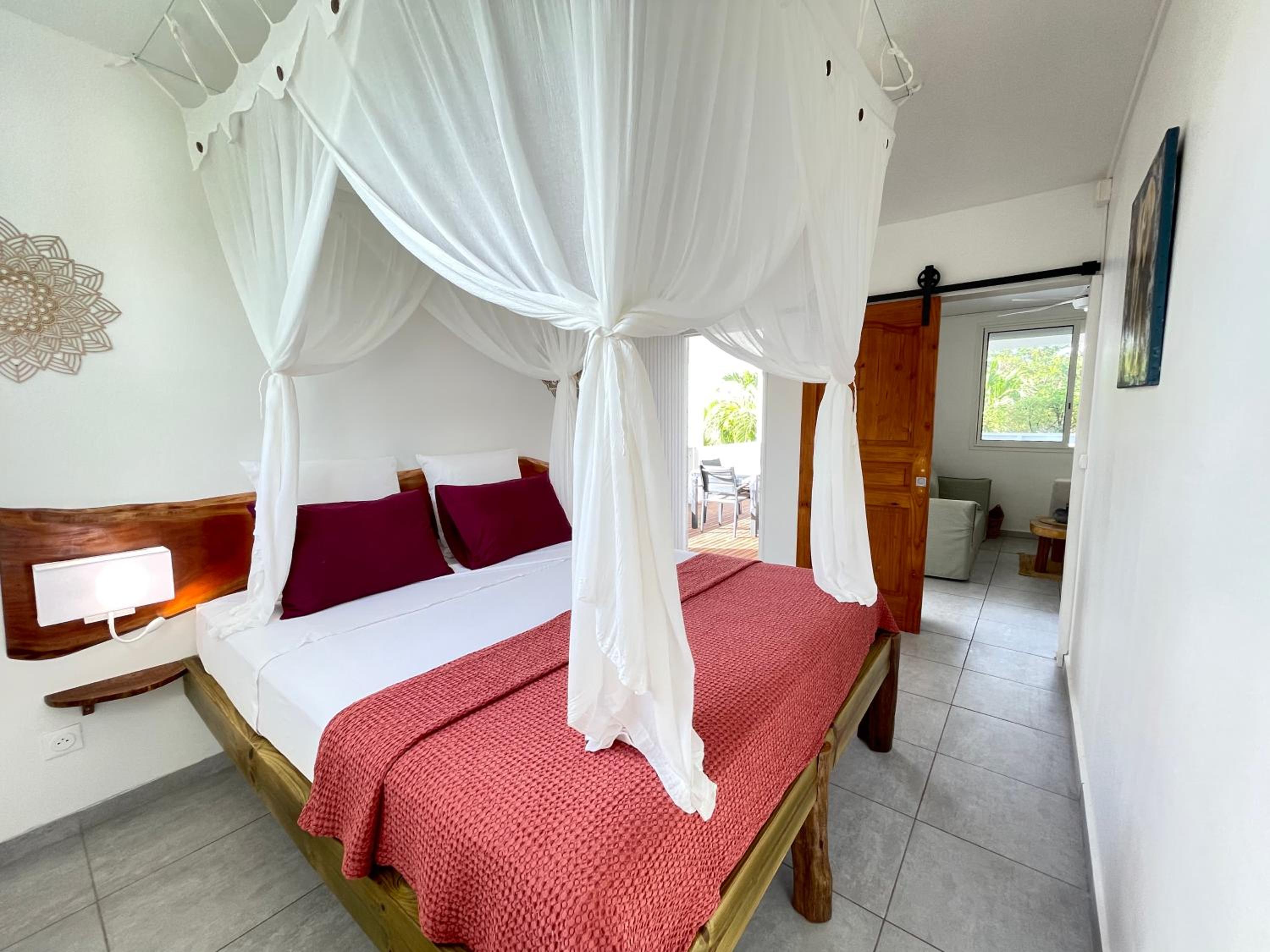 Tibo bas de villa accès 4 plages à Deshaies