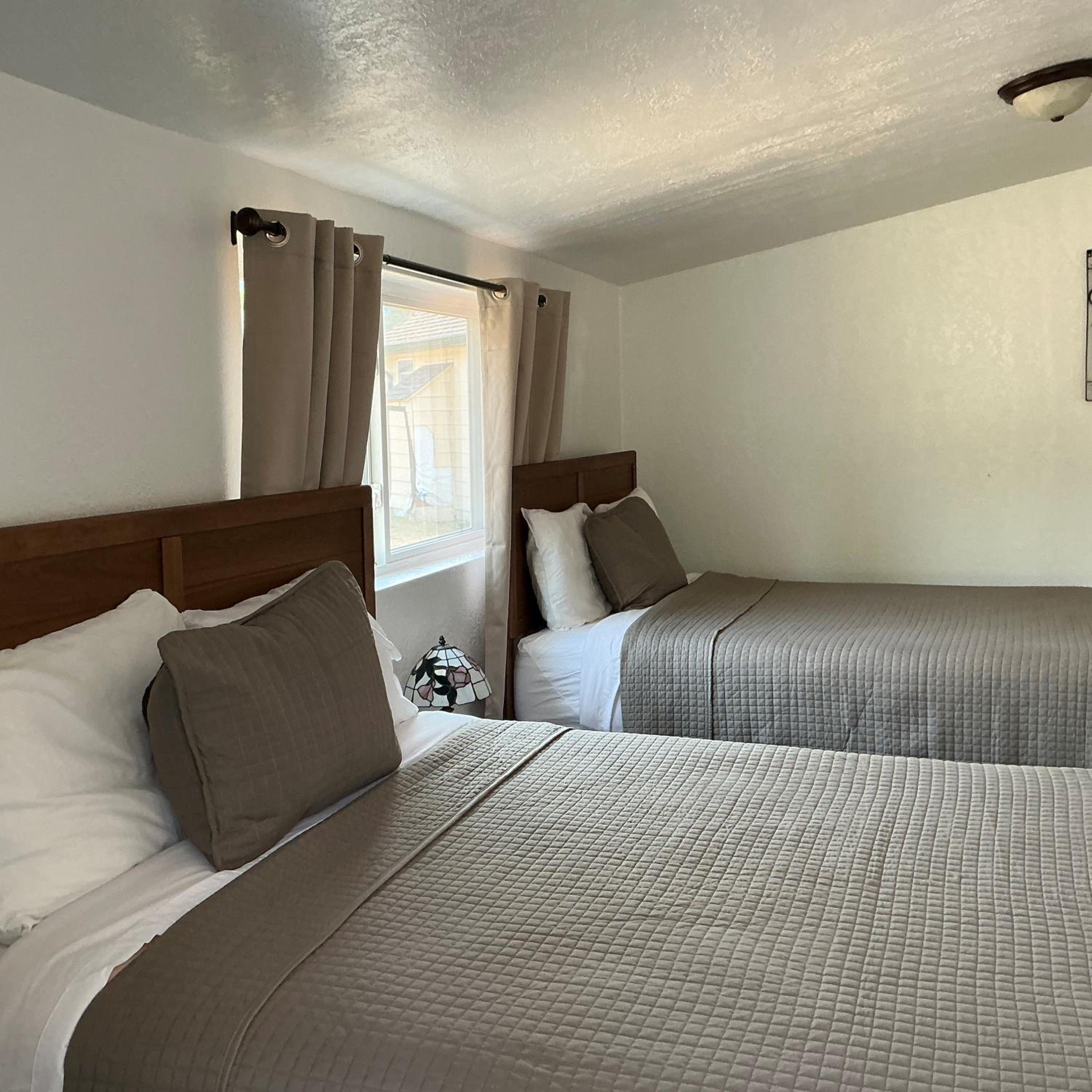 Cascade Motel