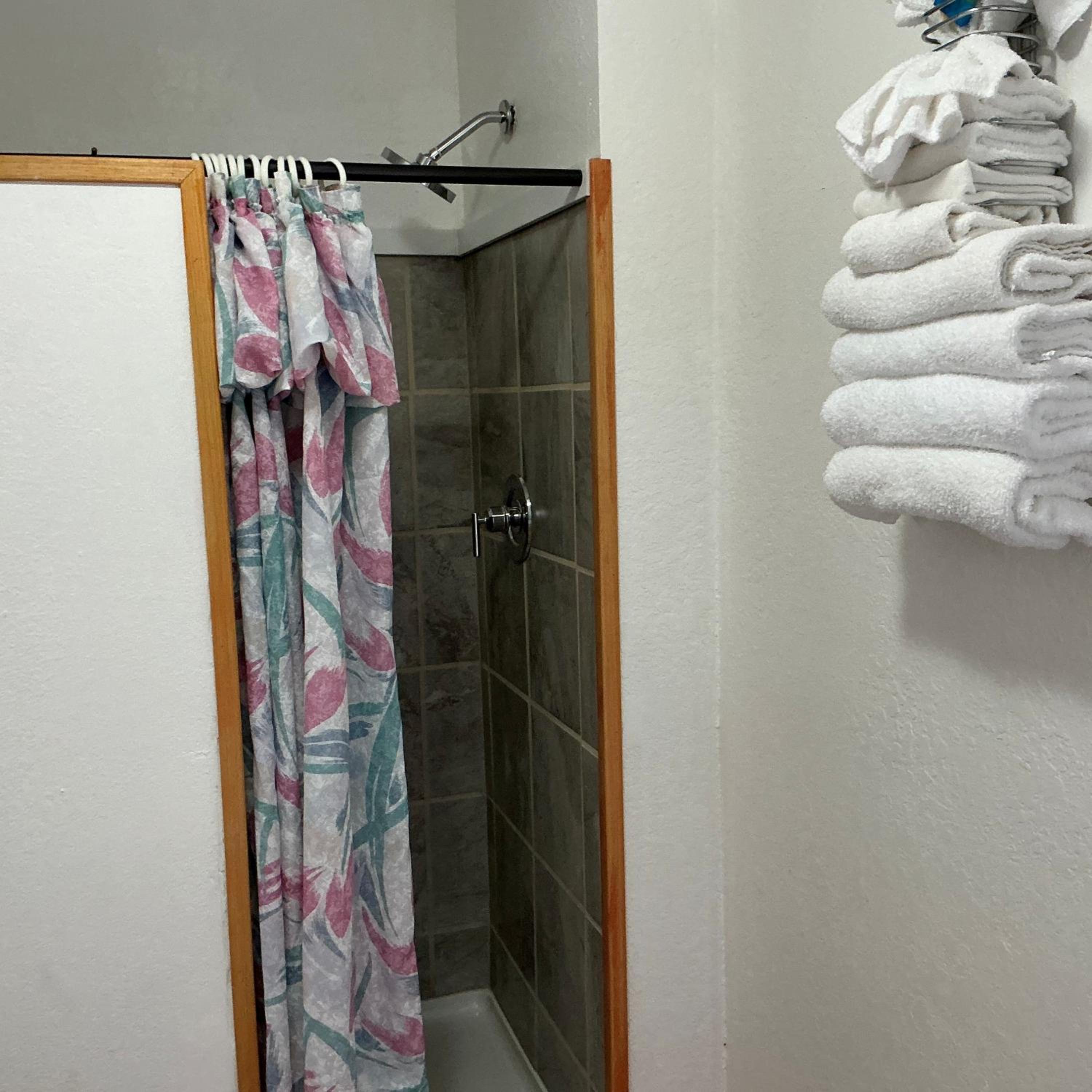 Cascade Motel