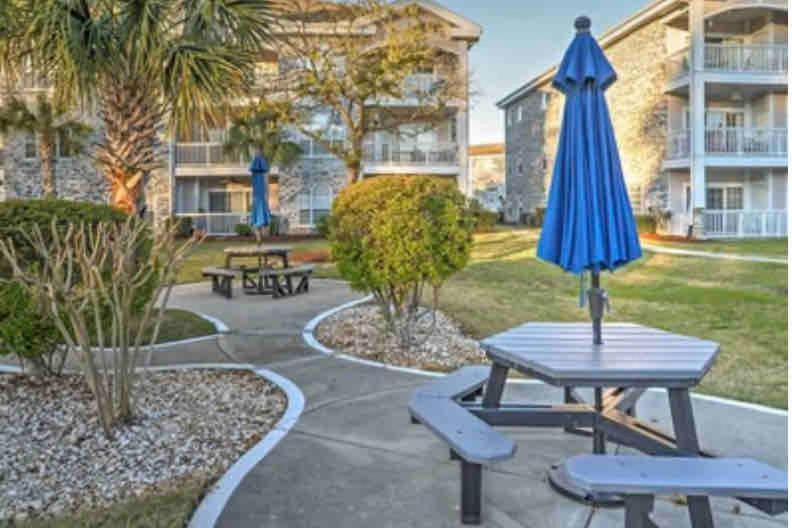 Myrtle Beach Retreat - Golf and Pools On-site