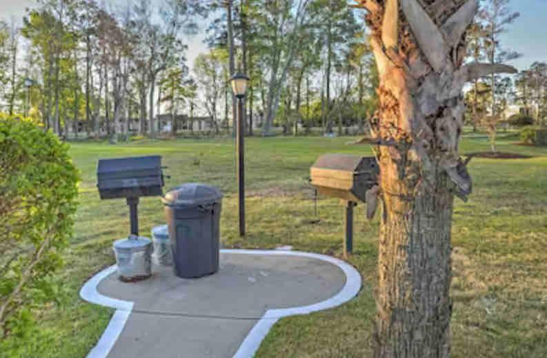 Myrtle Beach Retreat - Golf and Pools On-site
