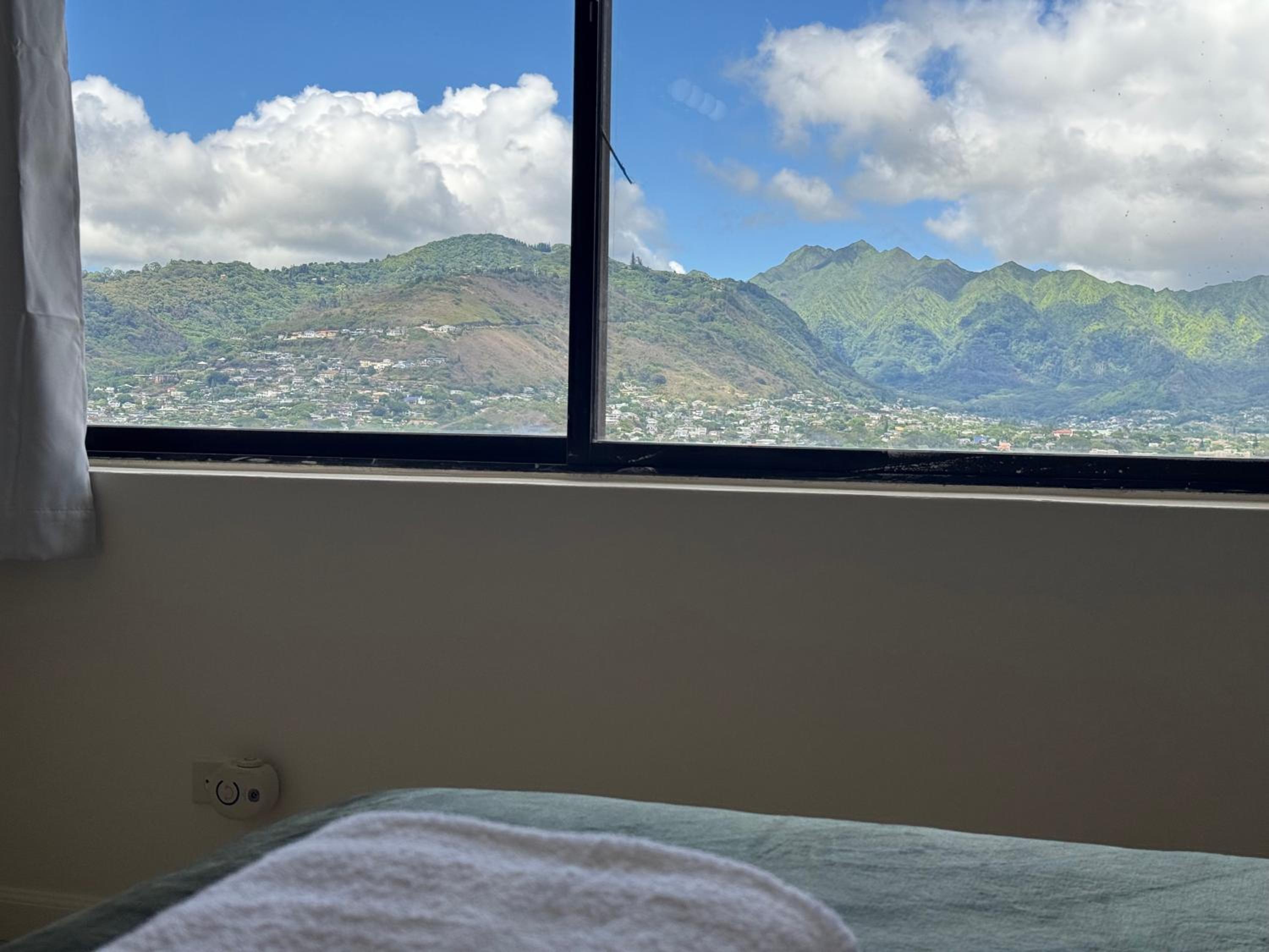 Waikiki Seaside Monarch Paradise Hotel Room Greenery Mountain View