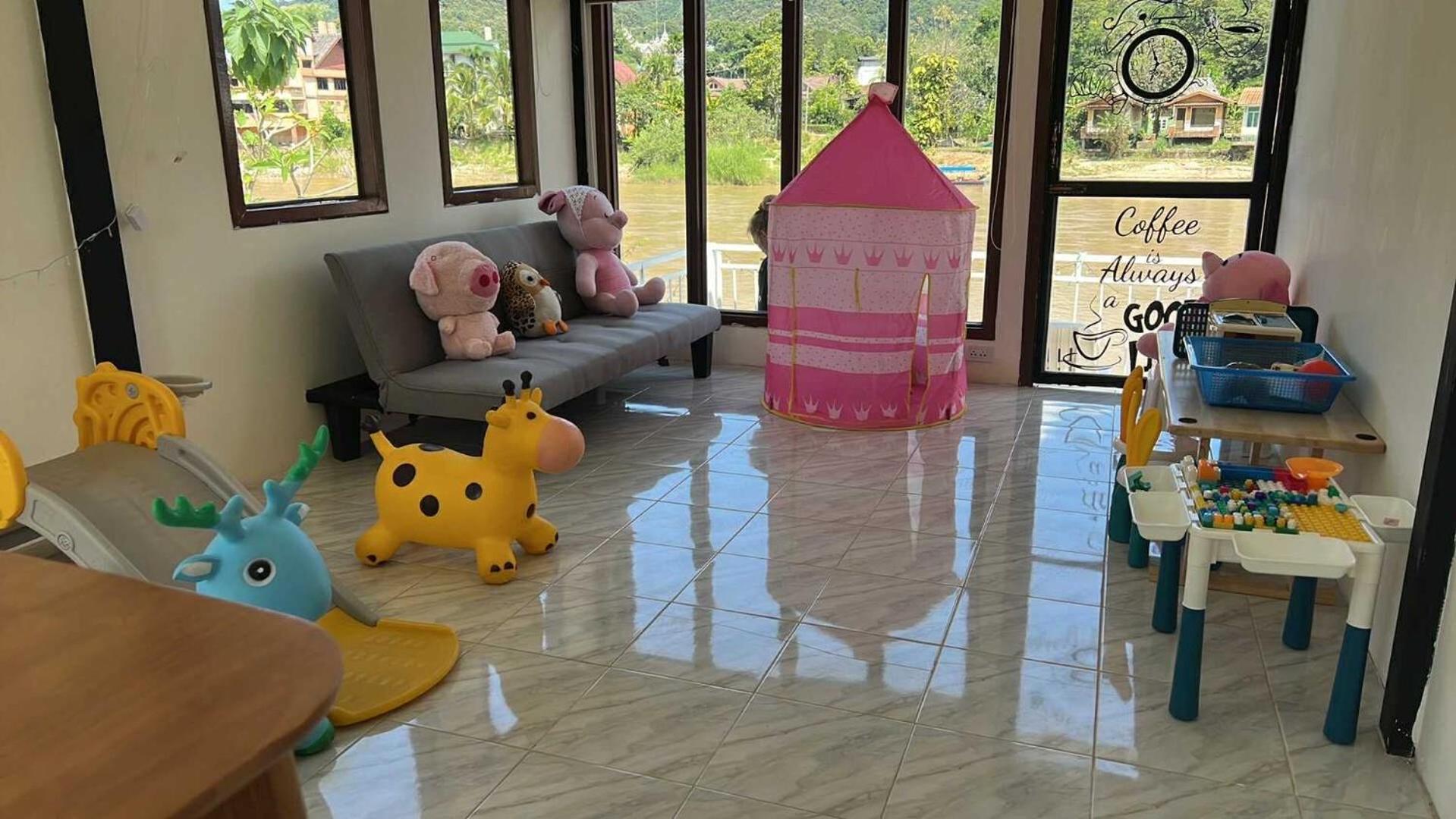 ณิชาวิลล่า ริเวอร์ฟร้อนท์ บ้านท่าตอน Nicha Villa Riverfront BanThaton