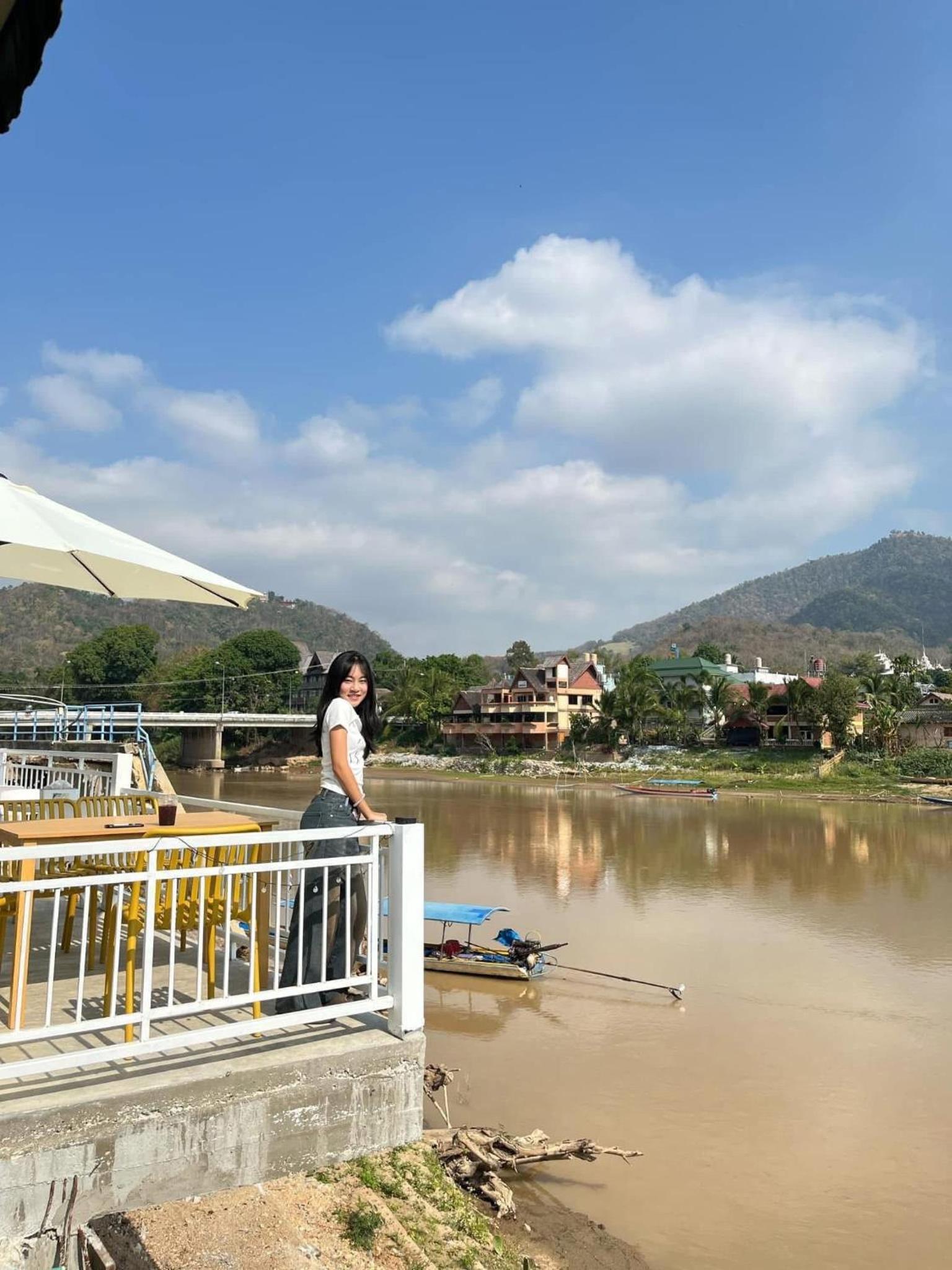 ณิชาวิลล่า ริเวอร์ฟร้อนท์ บ้านท่าตอน Nicha Villa Riverfront BanThaton